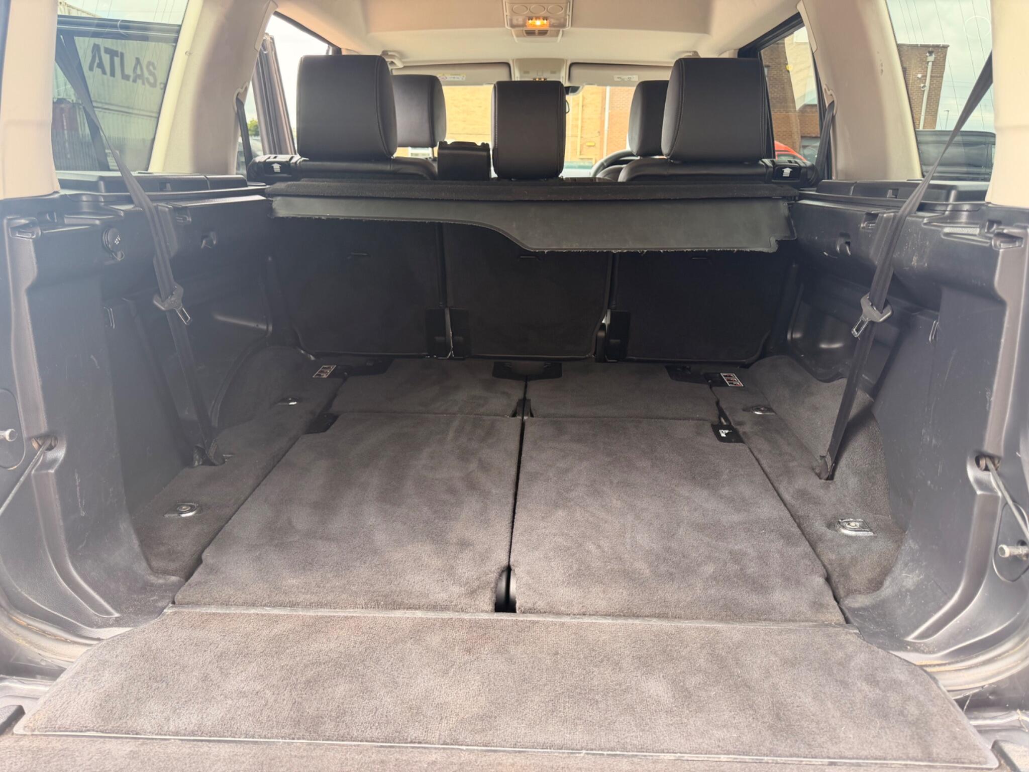 Land Rover Discovery view 43