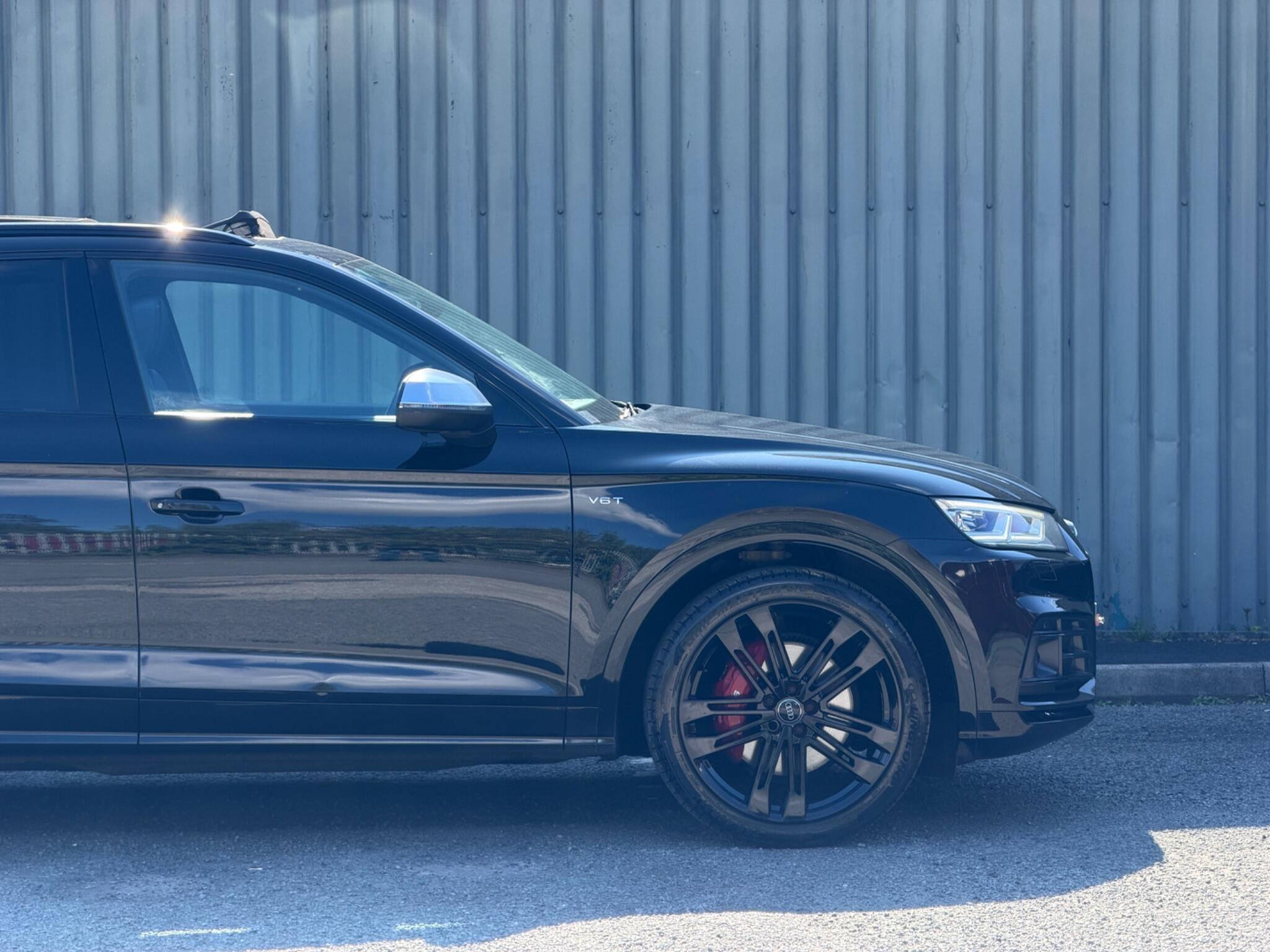 Audi SQ5 view 19
