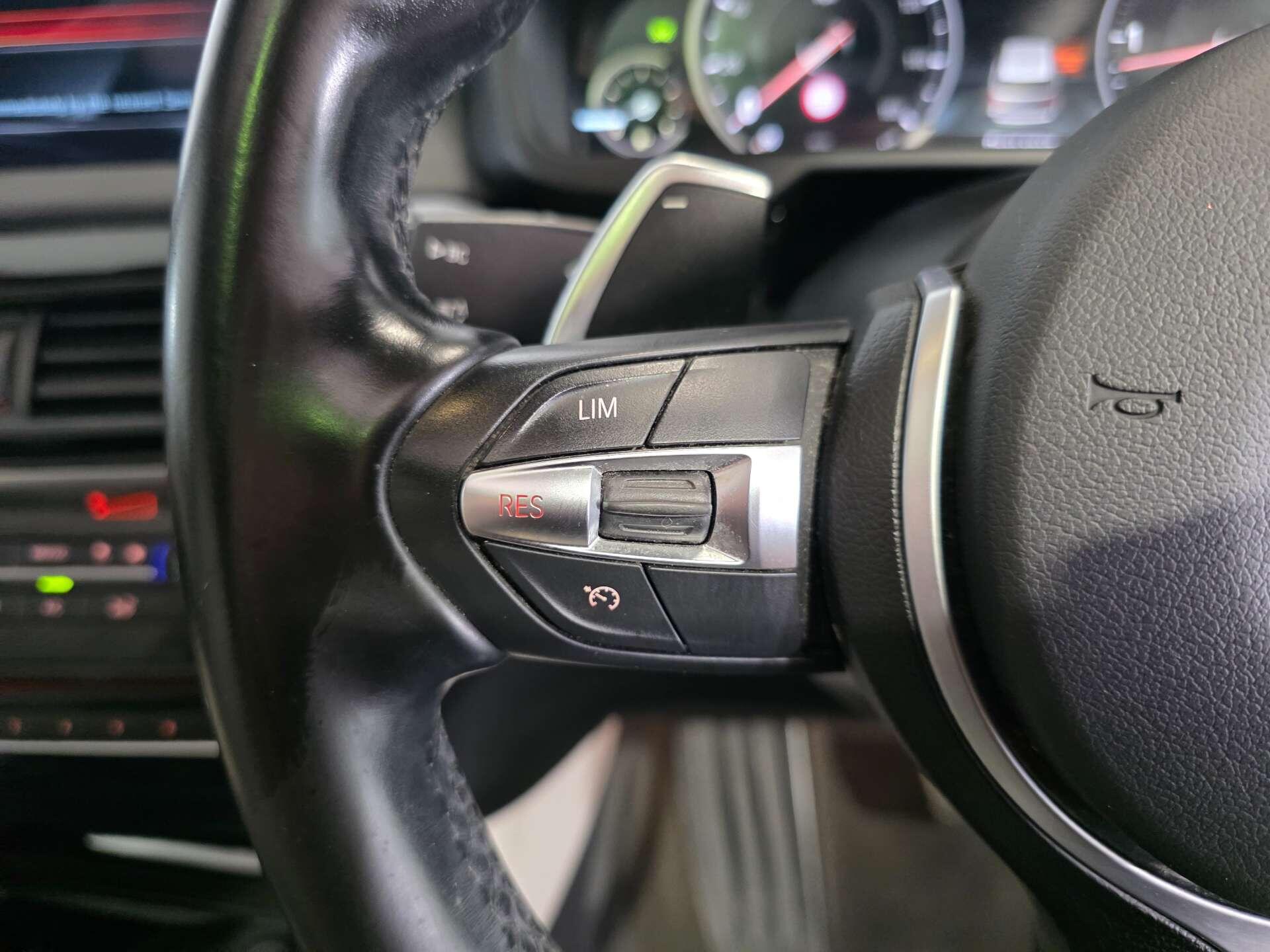 BMW X5 view 21
