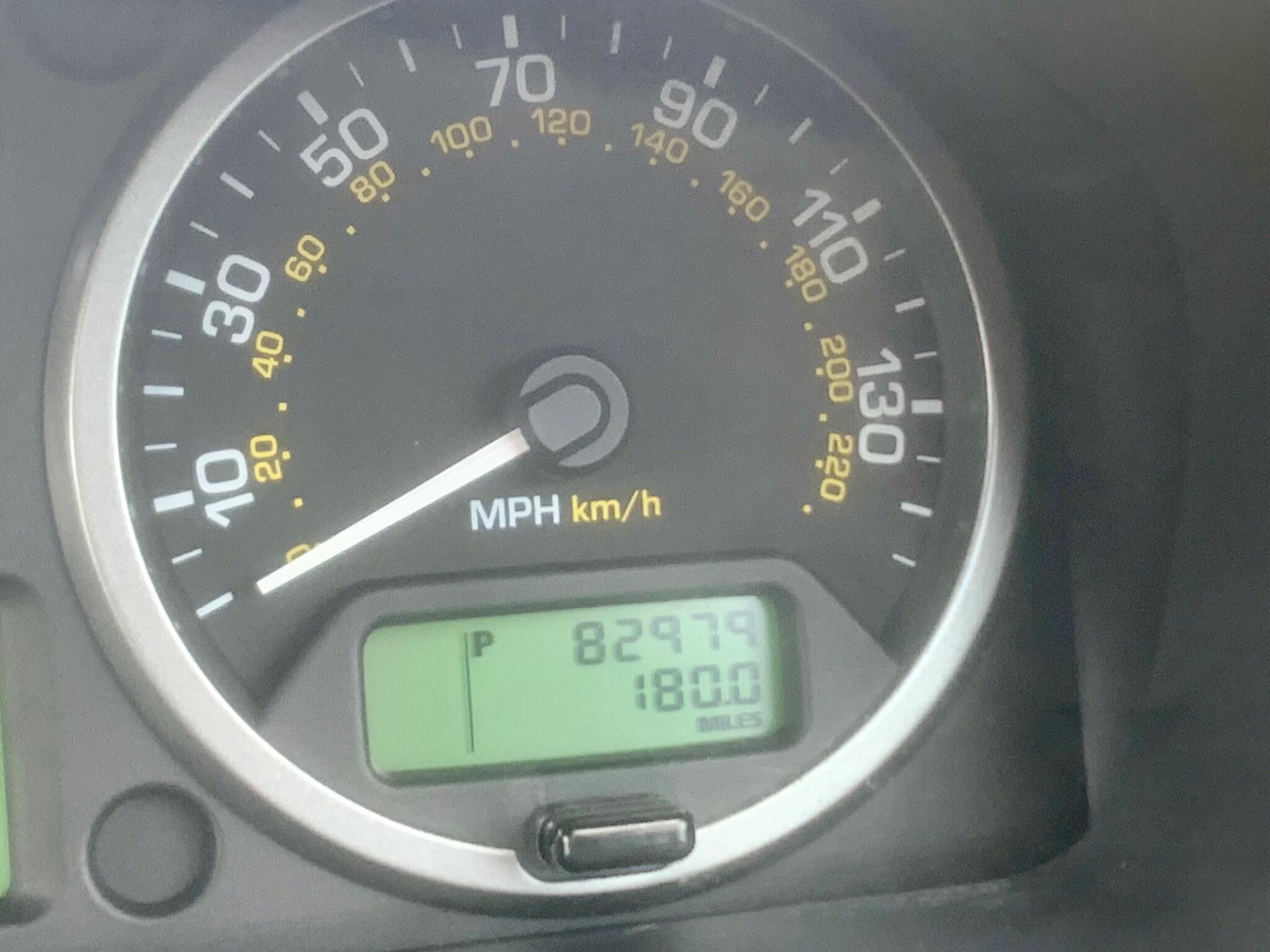 Land Rover Freelander 2 view 17