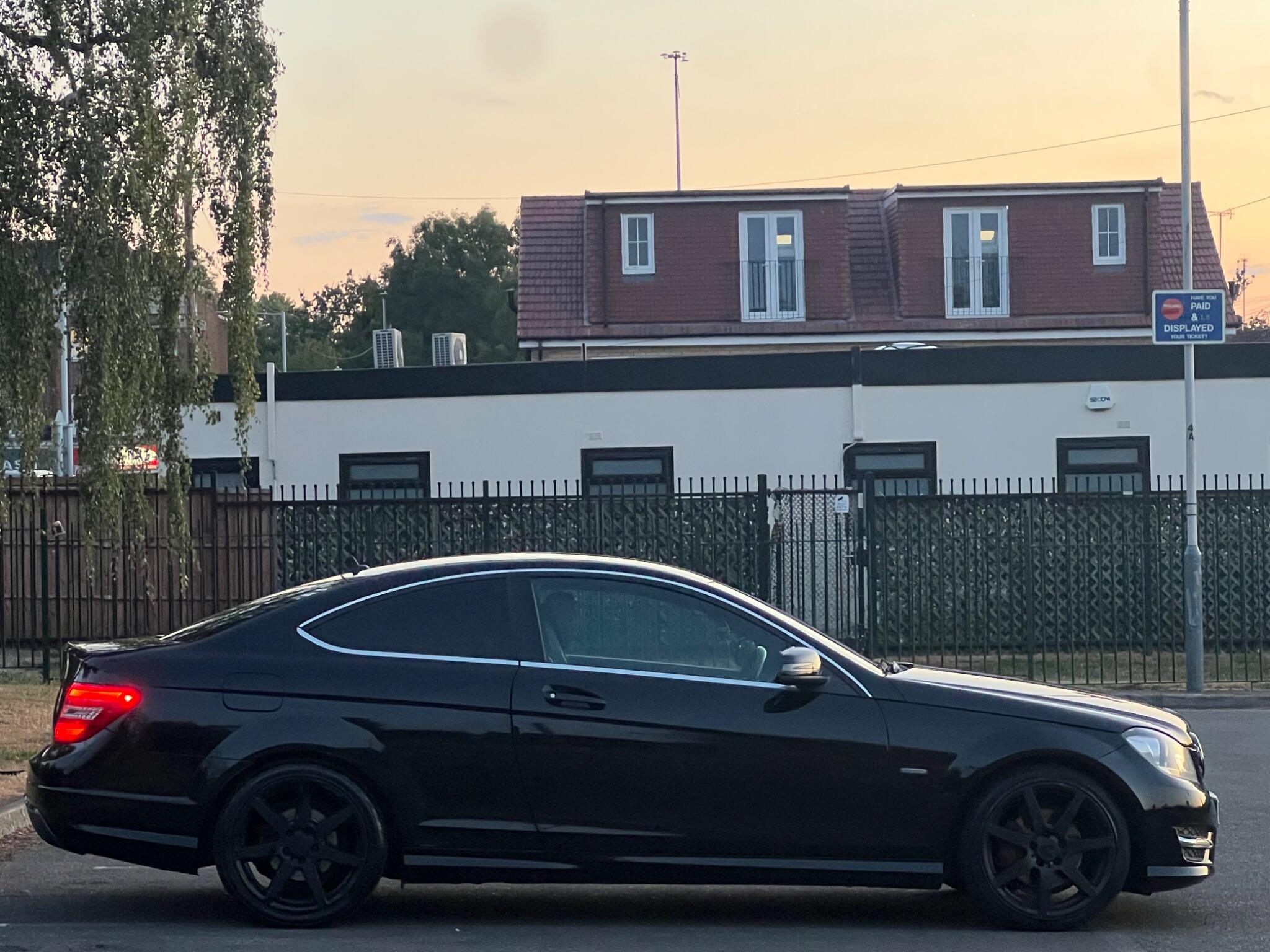 Mercedes-Benz C-Class view 7