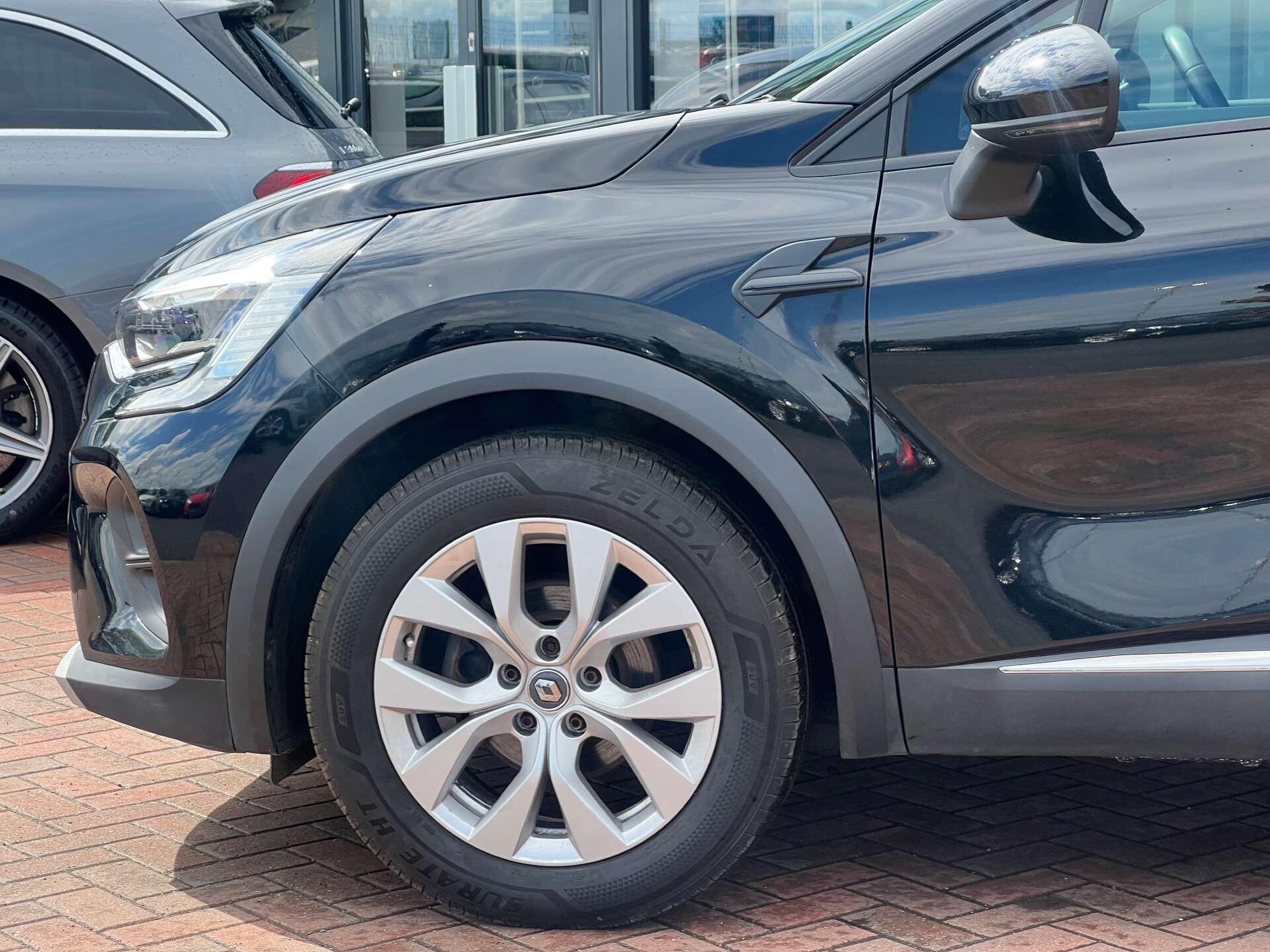 Renault Captur view 13