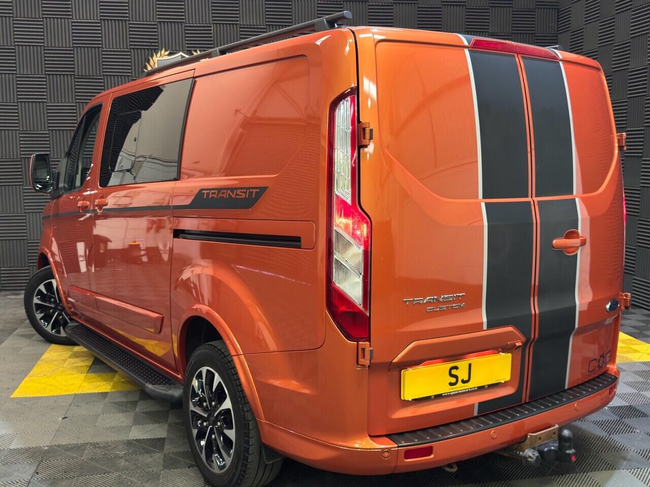 Ford Transit Custom view 32