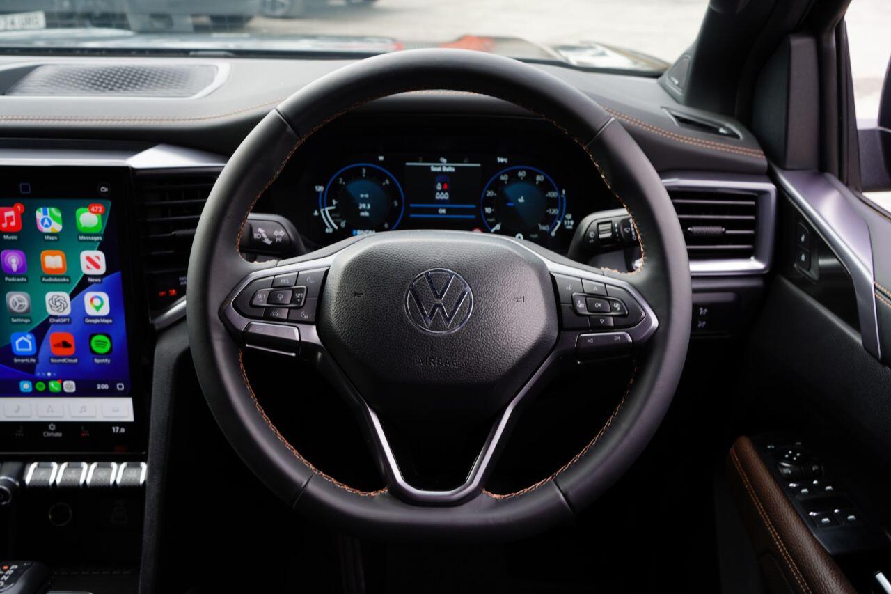 Volkswagen Amarok view 38