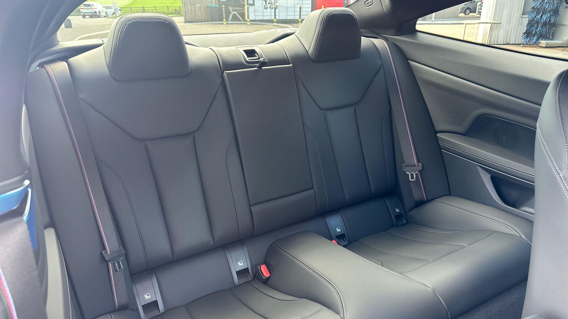 BMW 4 Series view 12