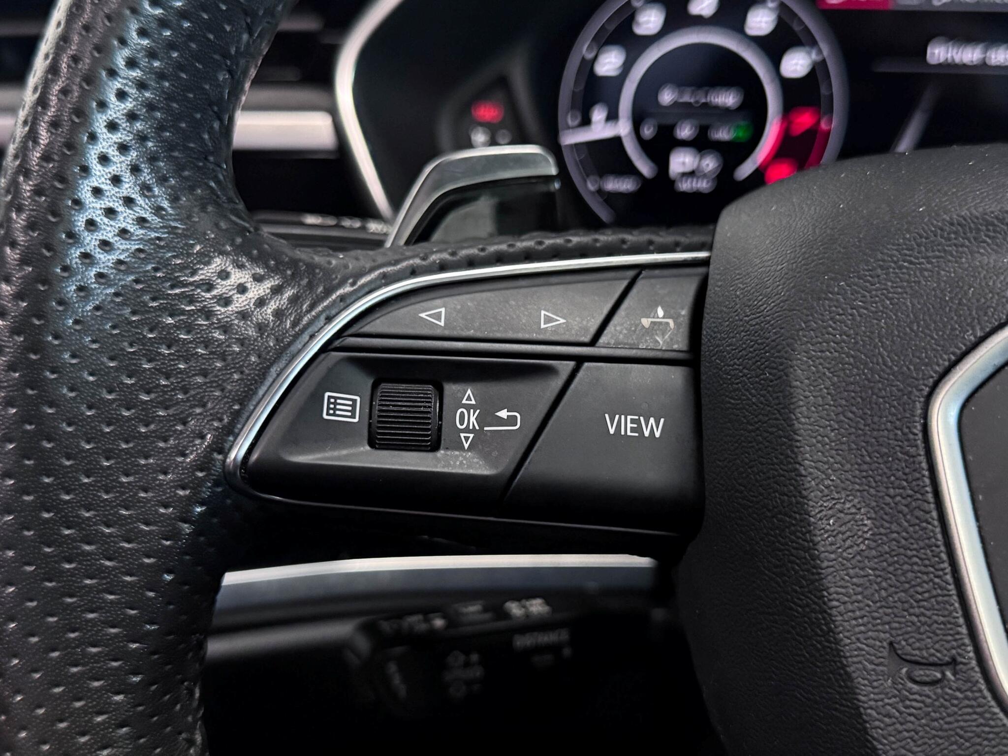 Audi RS Q3 view 35
