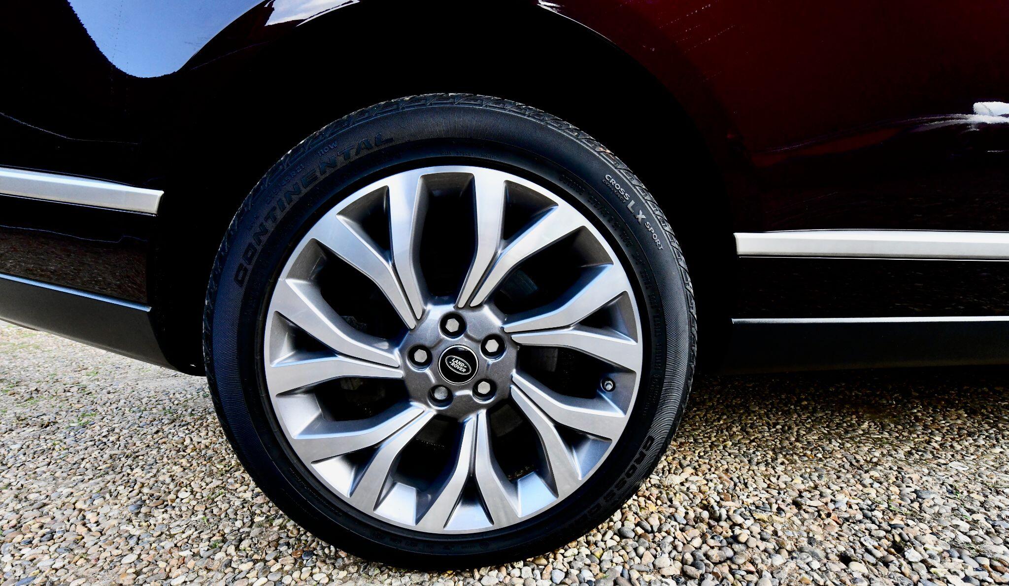 Land Rover Range Rover view 54