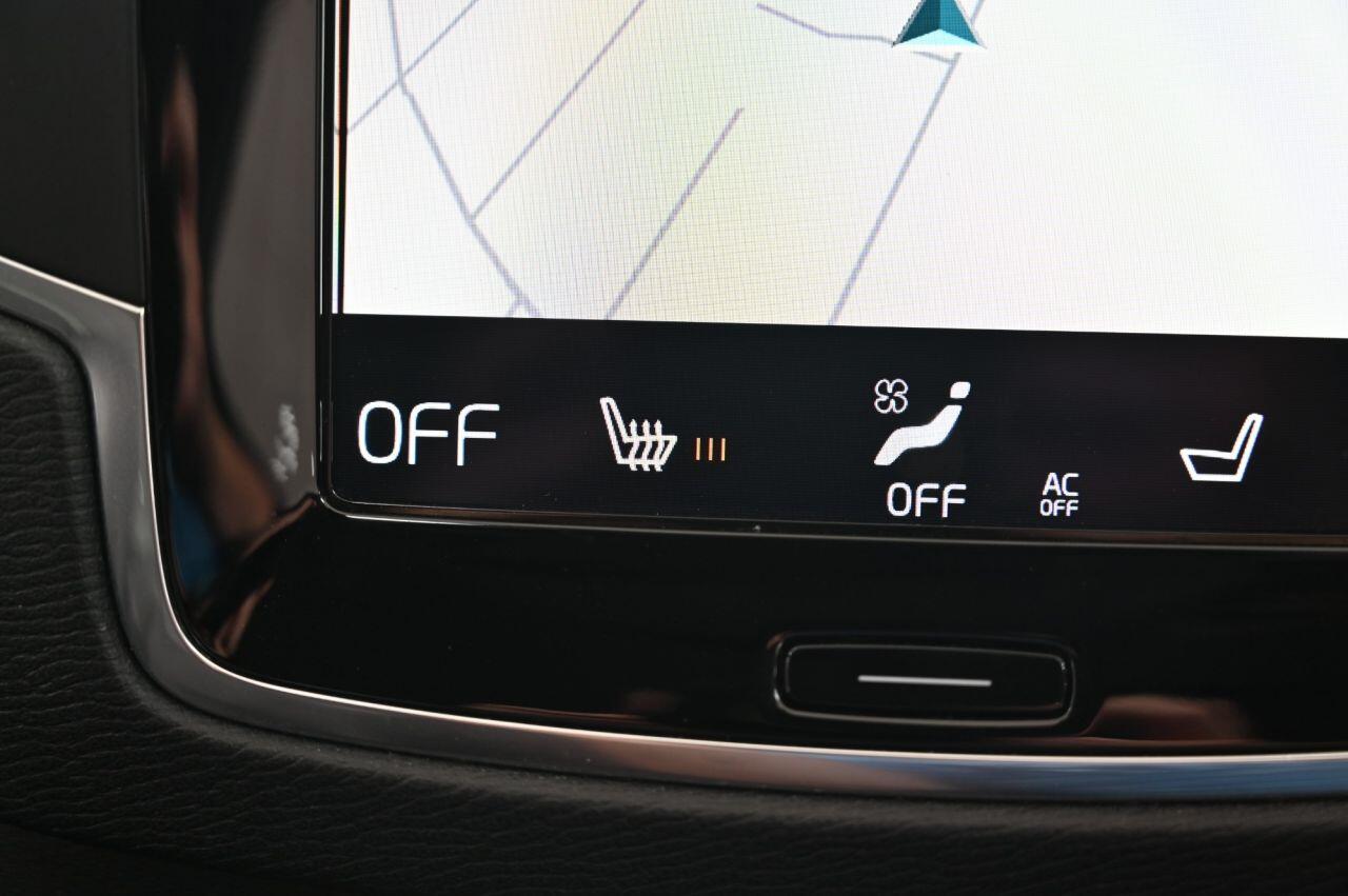 Volvo XC90 view 34