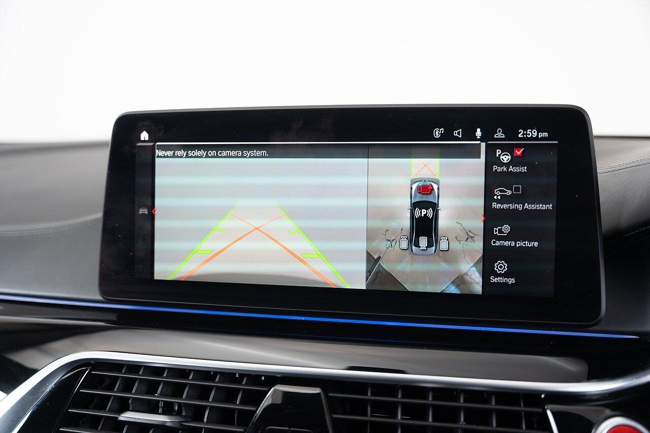 BMW M5 view 38
