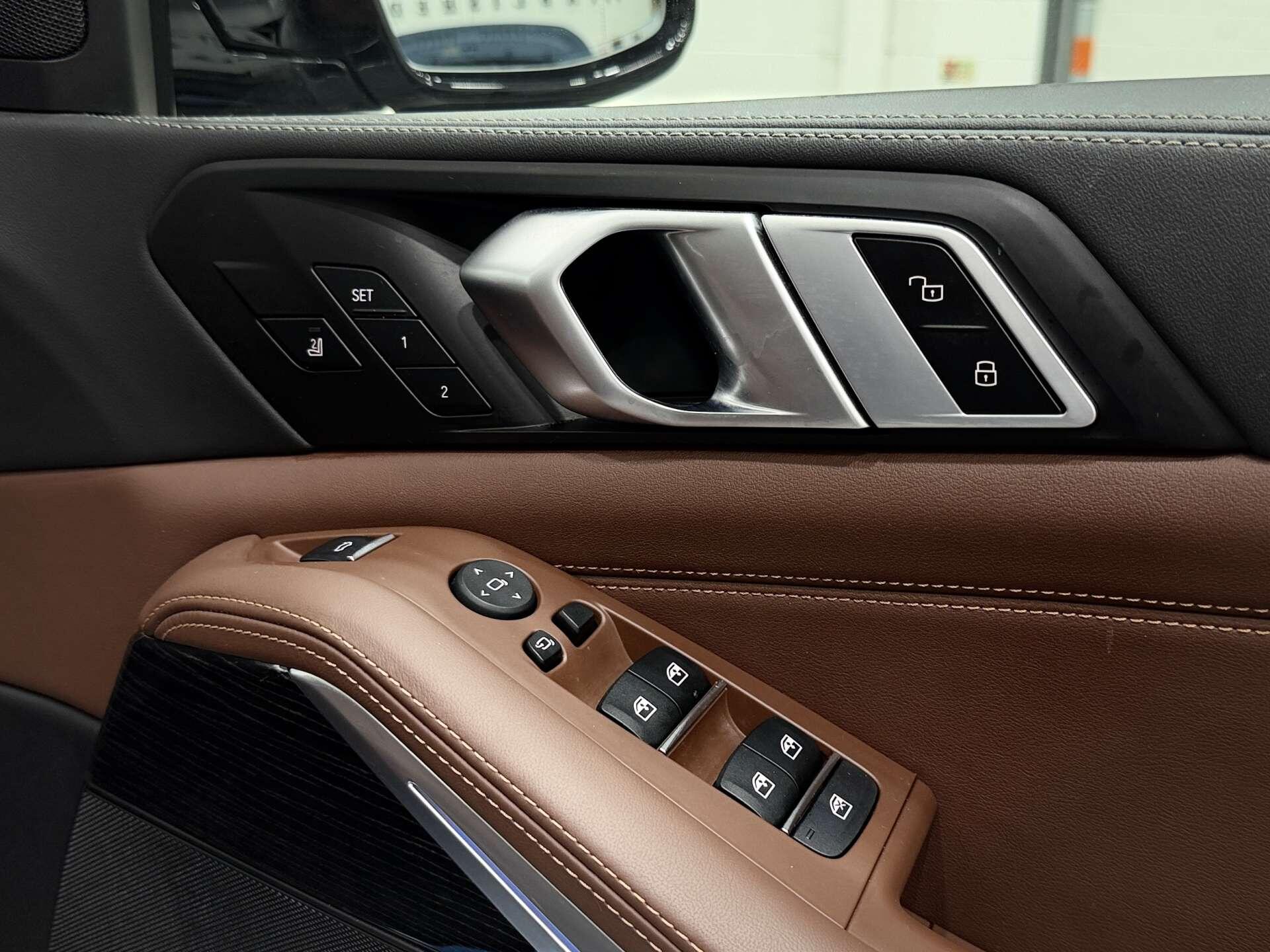 BMW X5 view 35