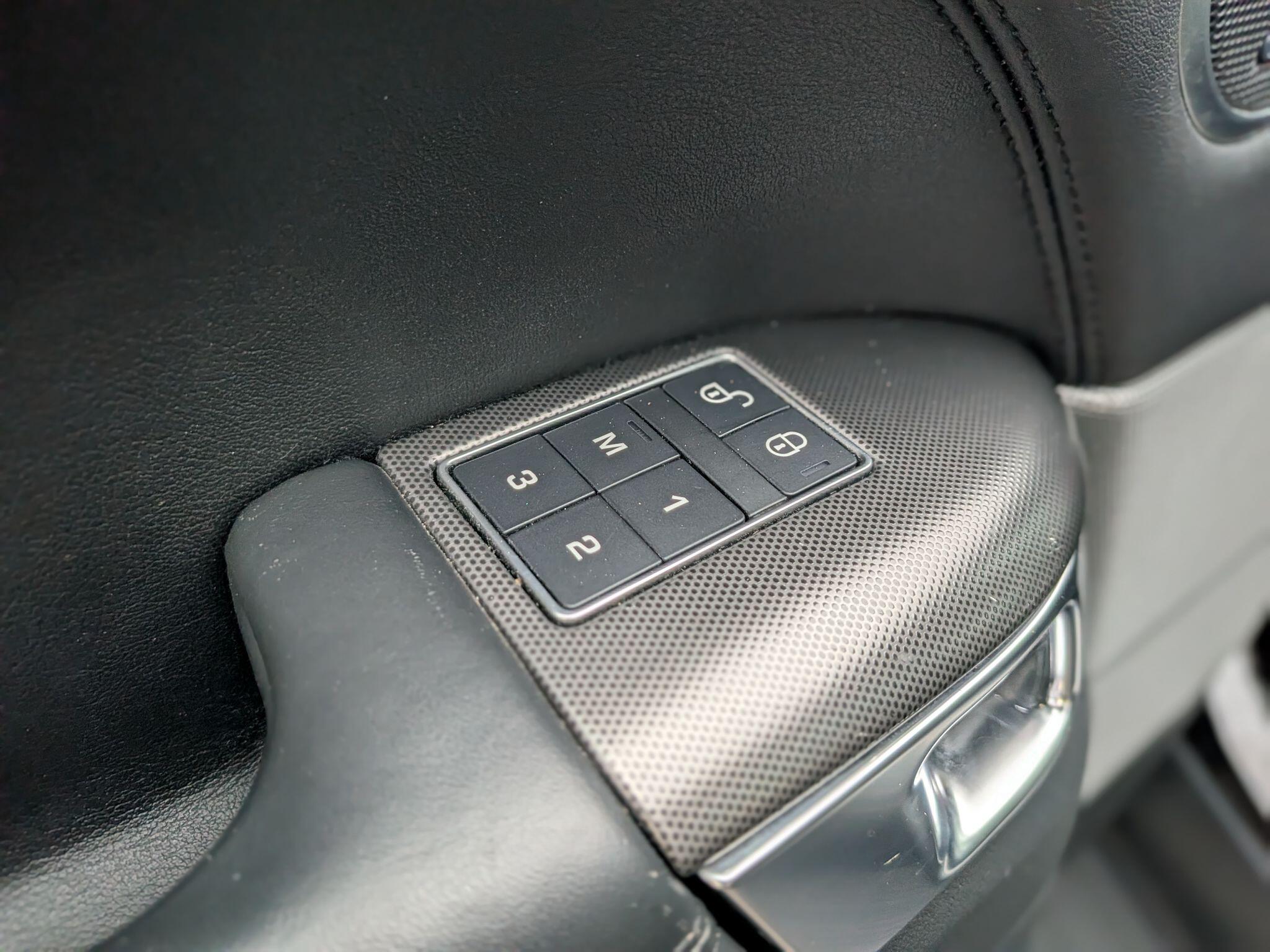 Land Rover Range Rover Sport view 41