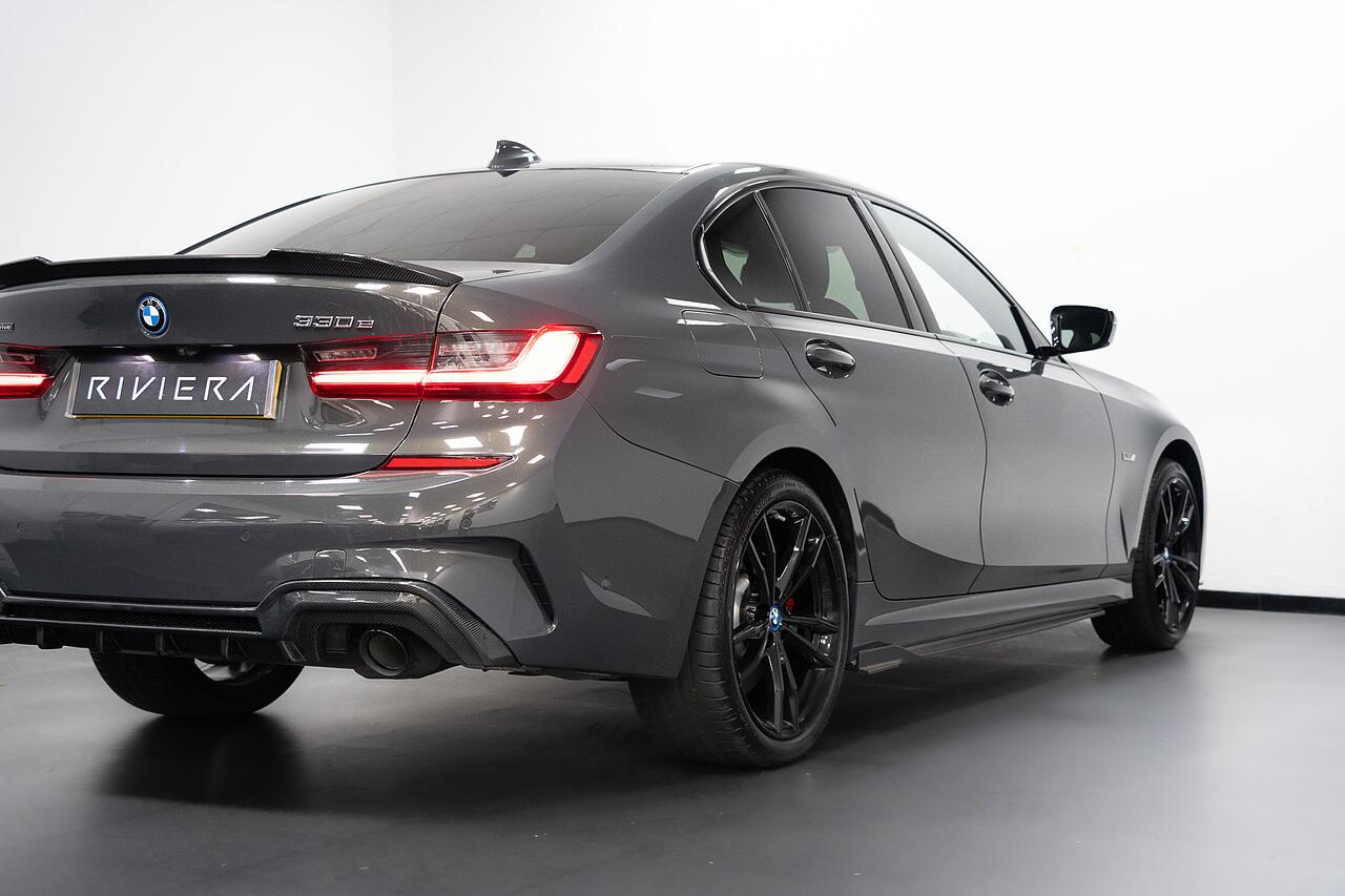 BMW 3 Series view 45