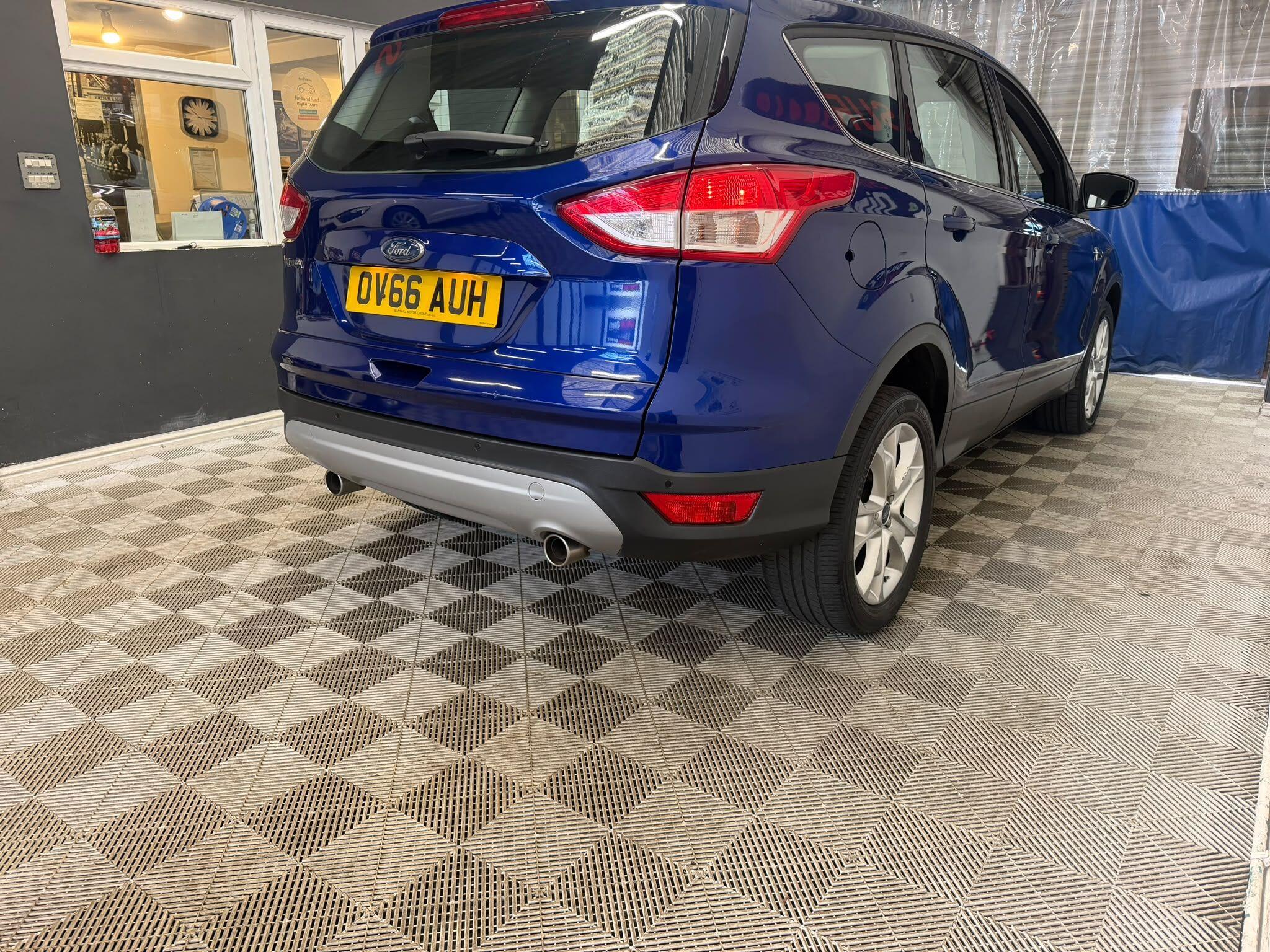 Ford Kuga view 11
