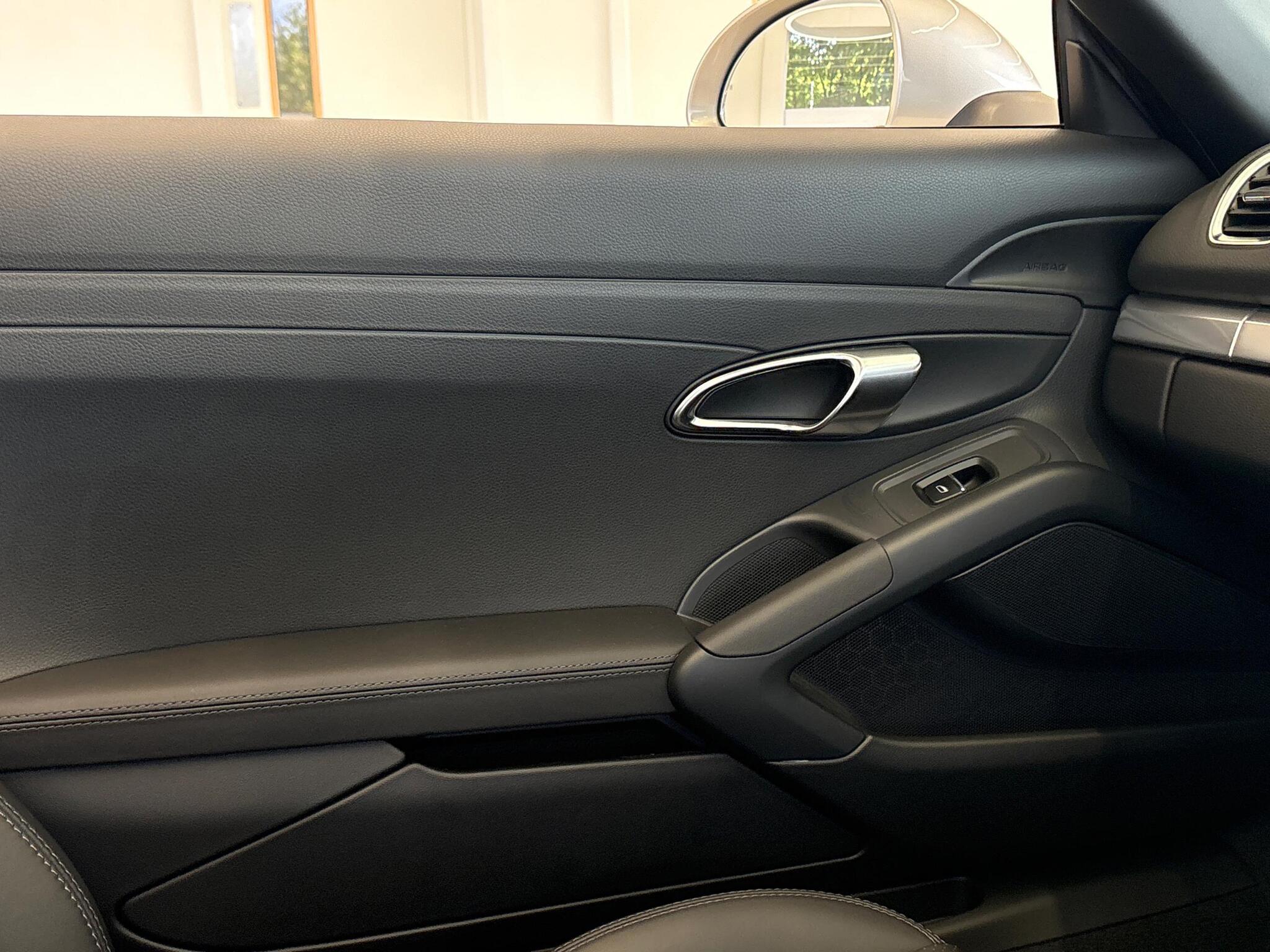 Porsche Boxster view 28