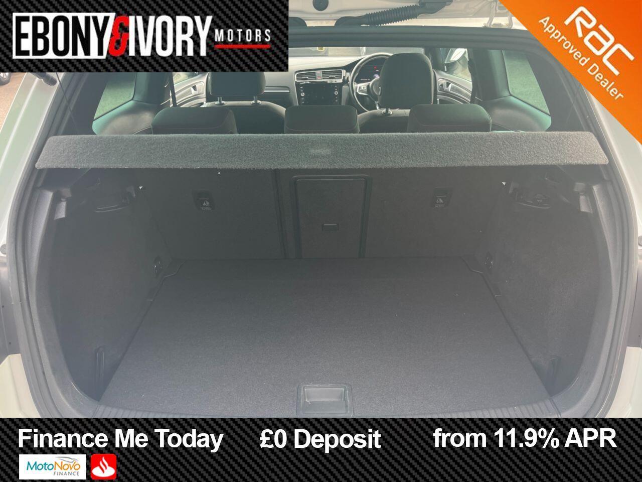 Volkswagen Golf view 9