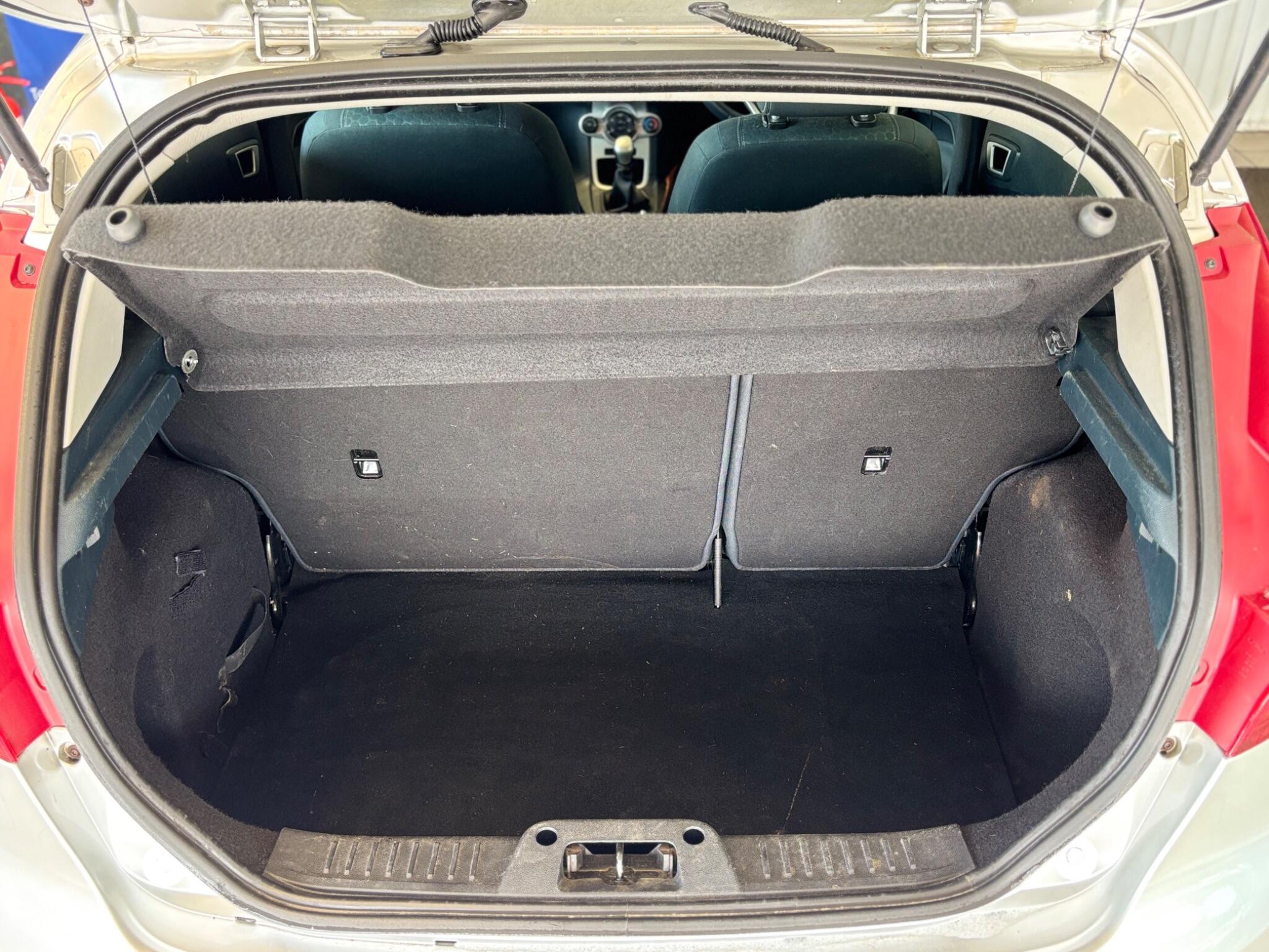 Ford Fiesta view 22