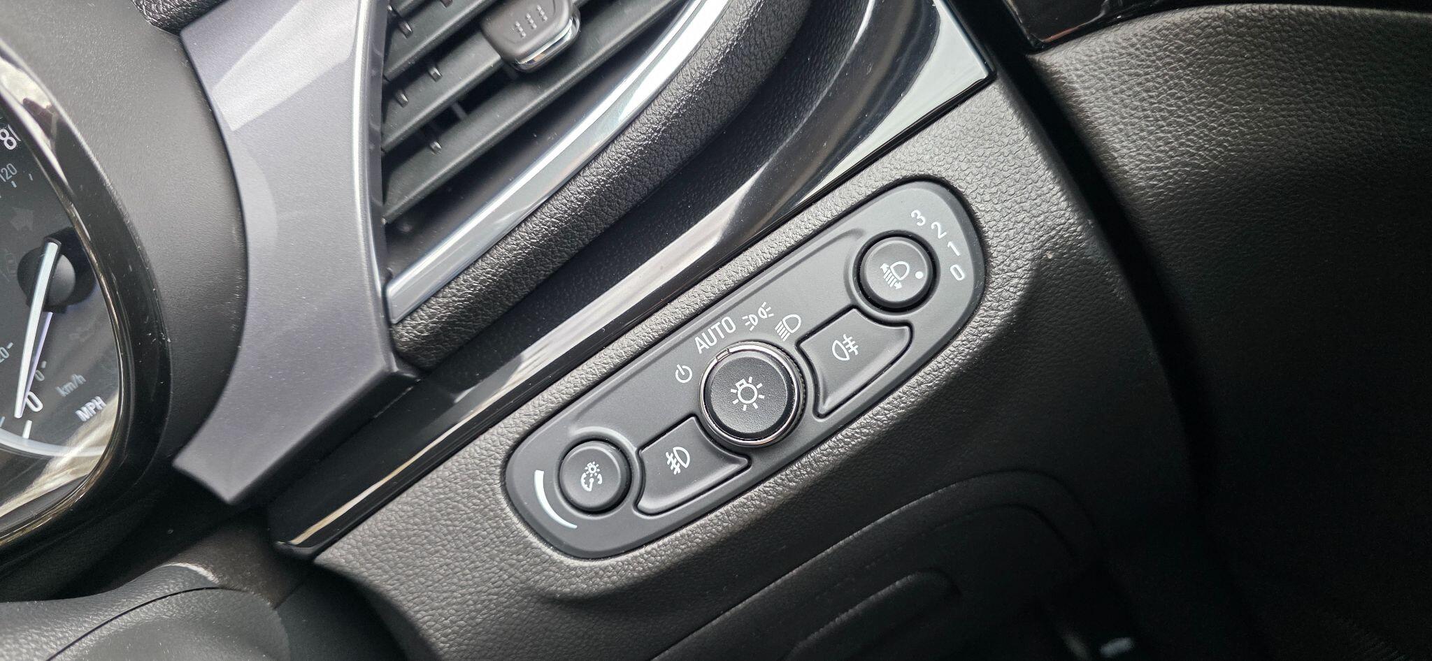 Vauxhall Mokka X view 39