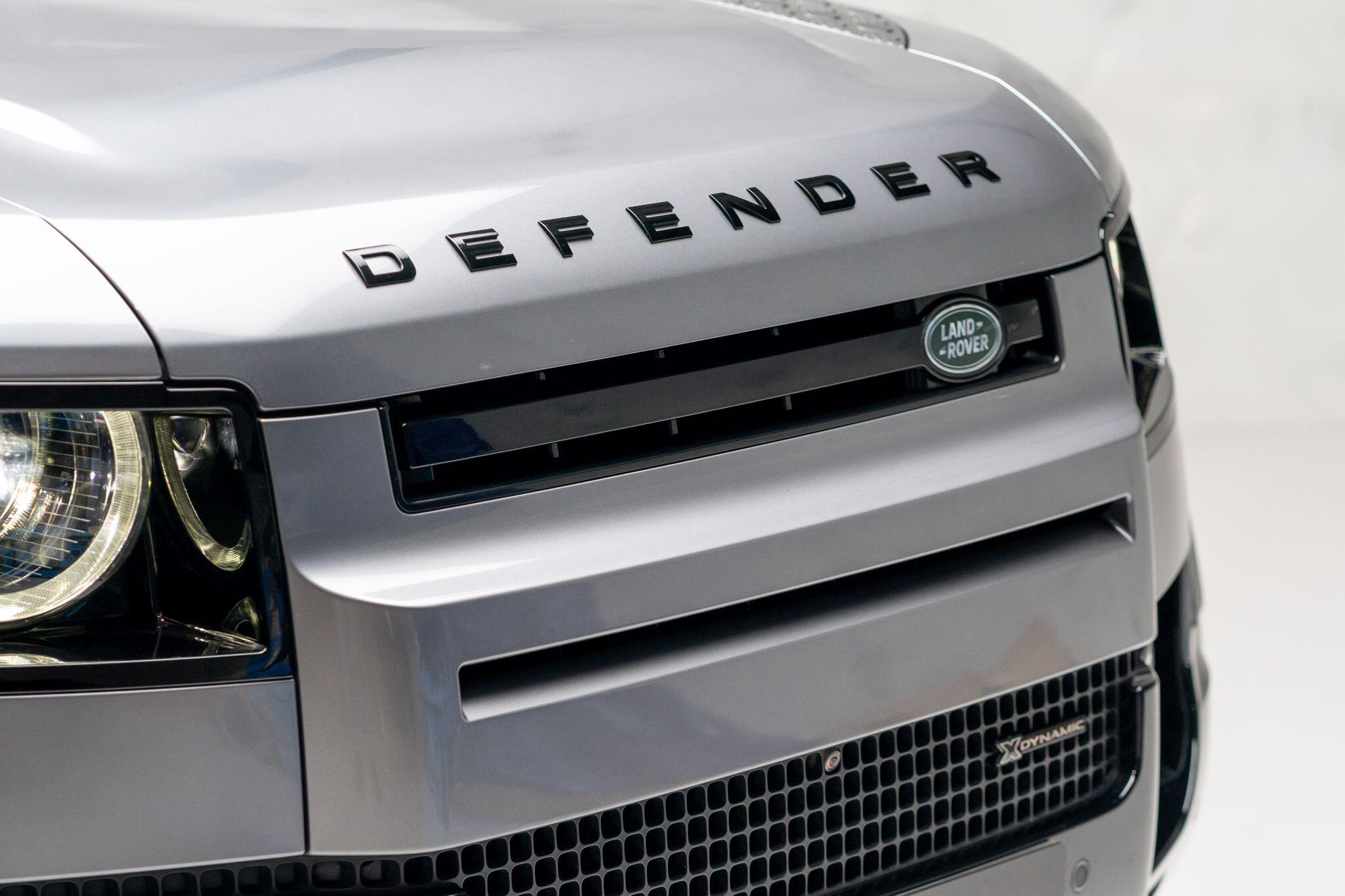 Land Rover Defender view 10