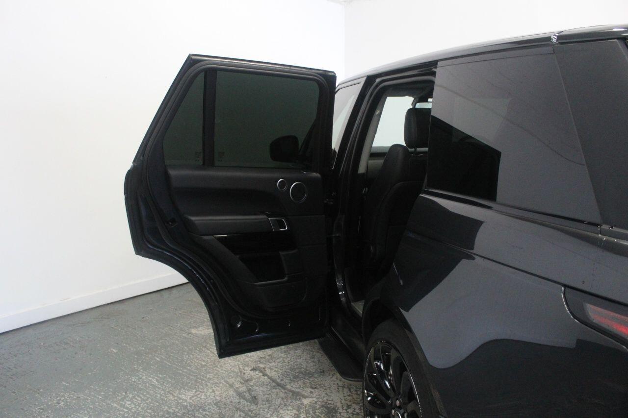 Land Rover Range Rover view 29