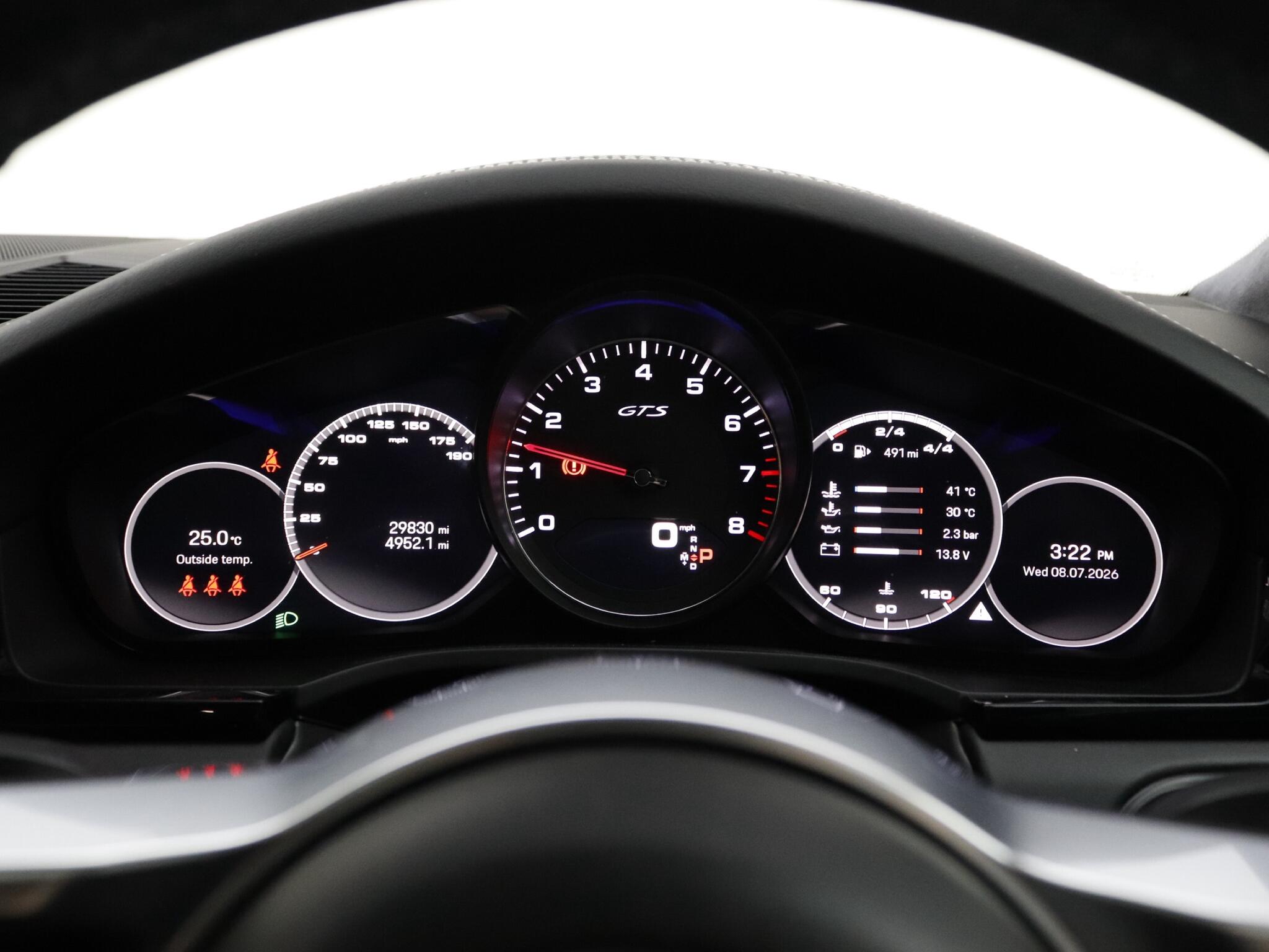 Porsche Cayenne view 16