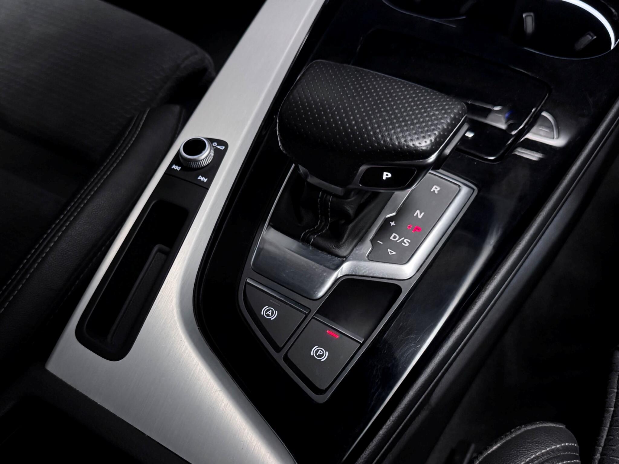 Audi A4 view 26