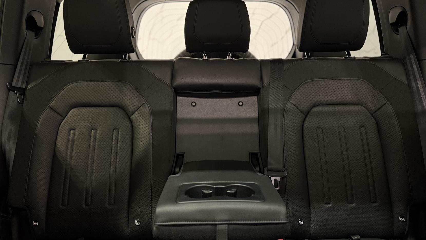 Land Rover Defender view 11