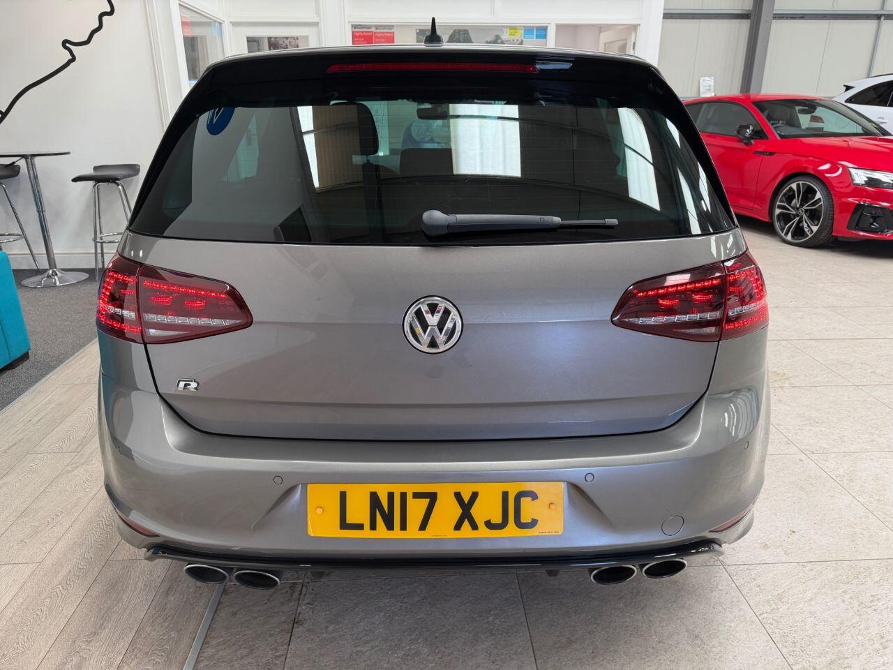 Volkswagen Golf view 23