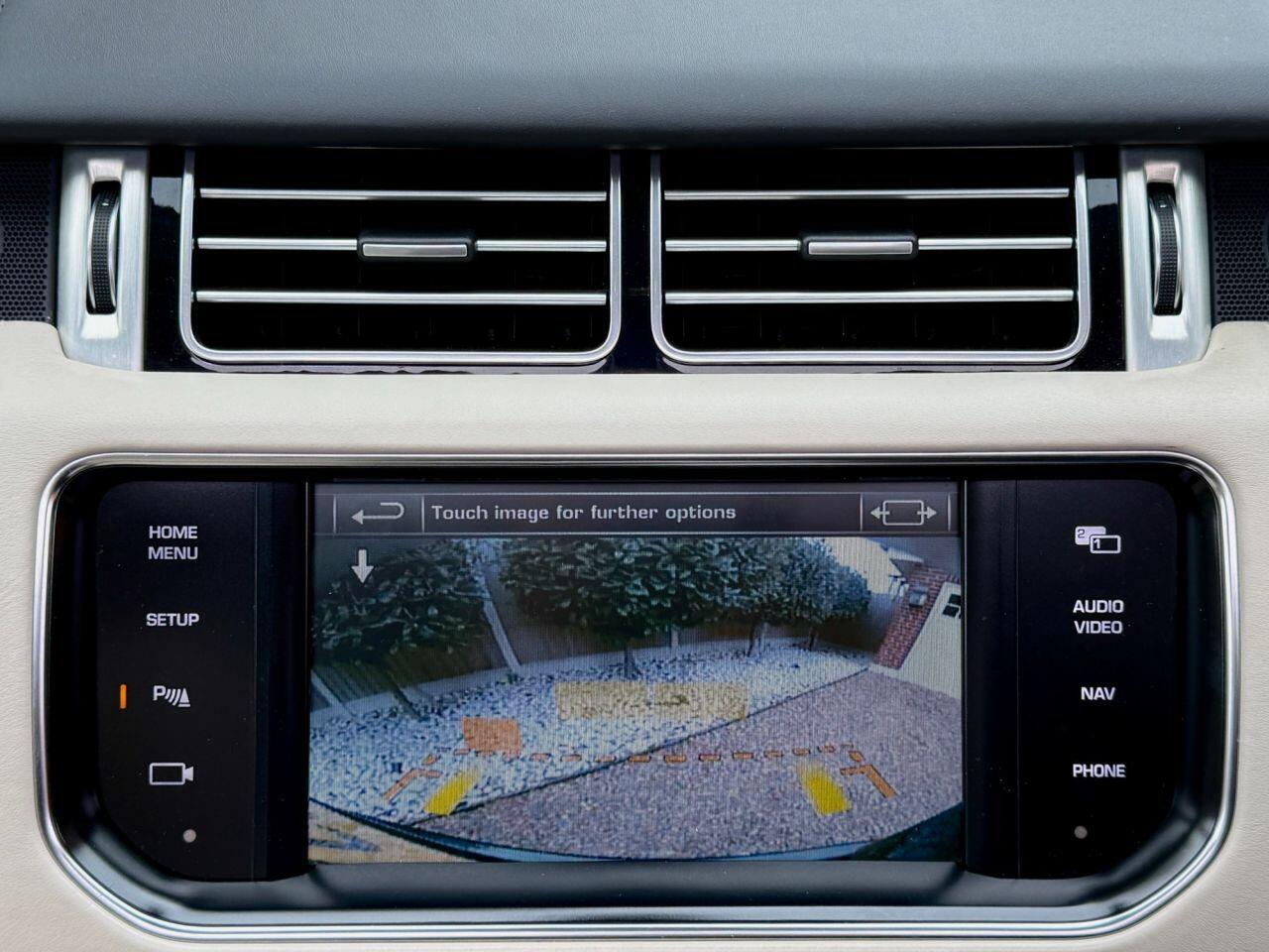 Land Rover Range Rover view 26