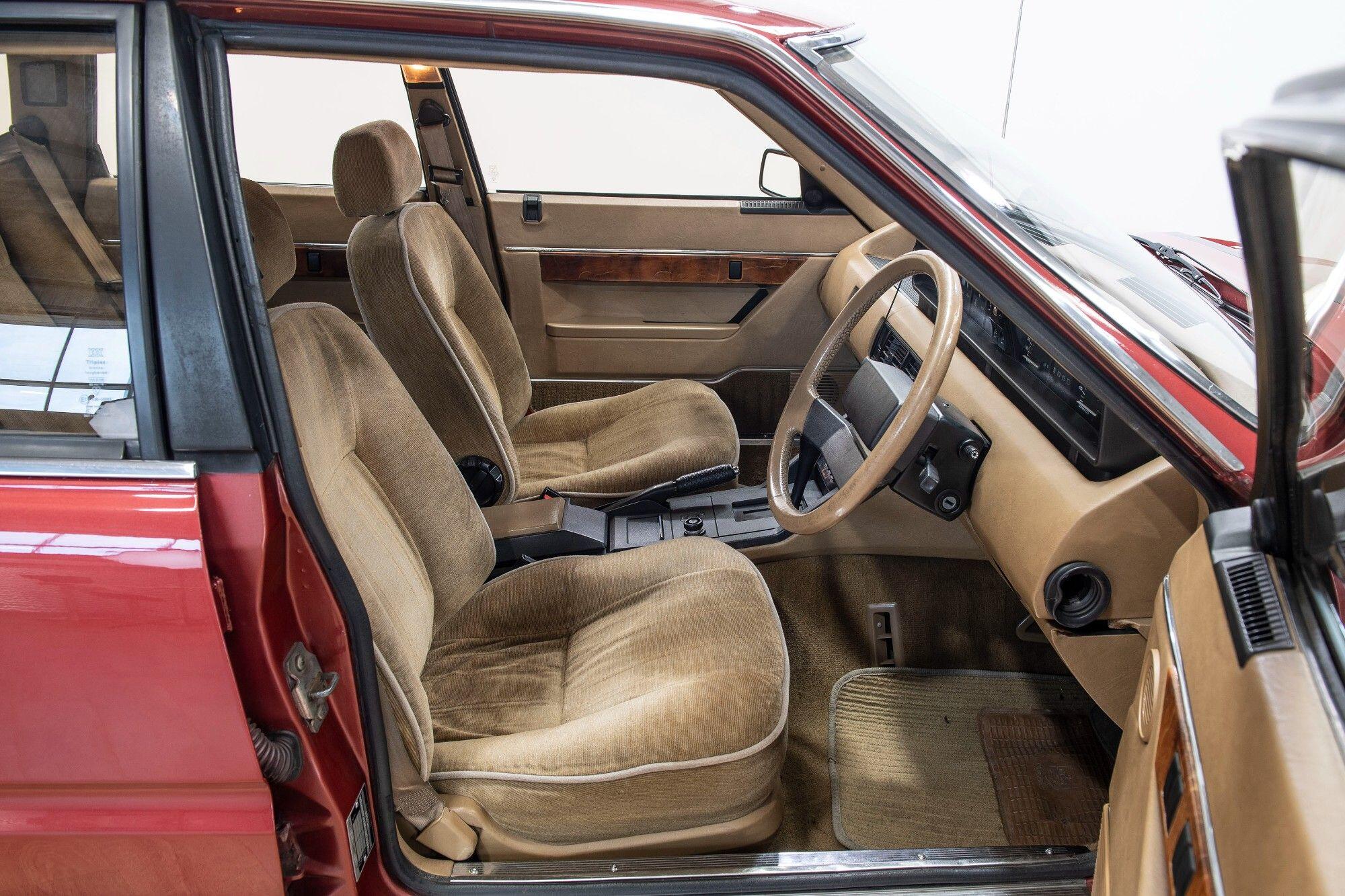 Rover 1982 Rover view 9
