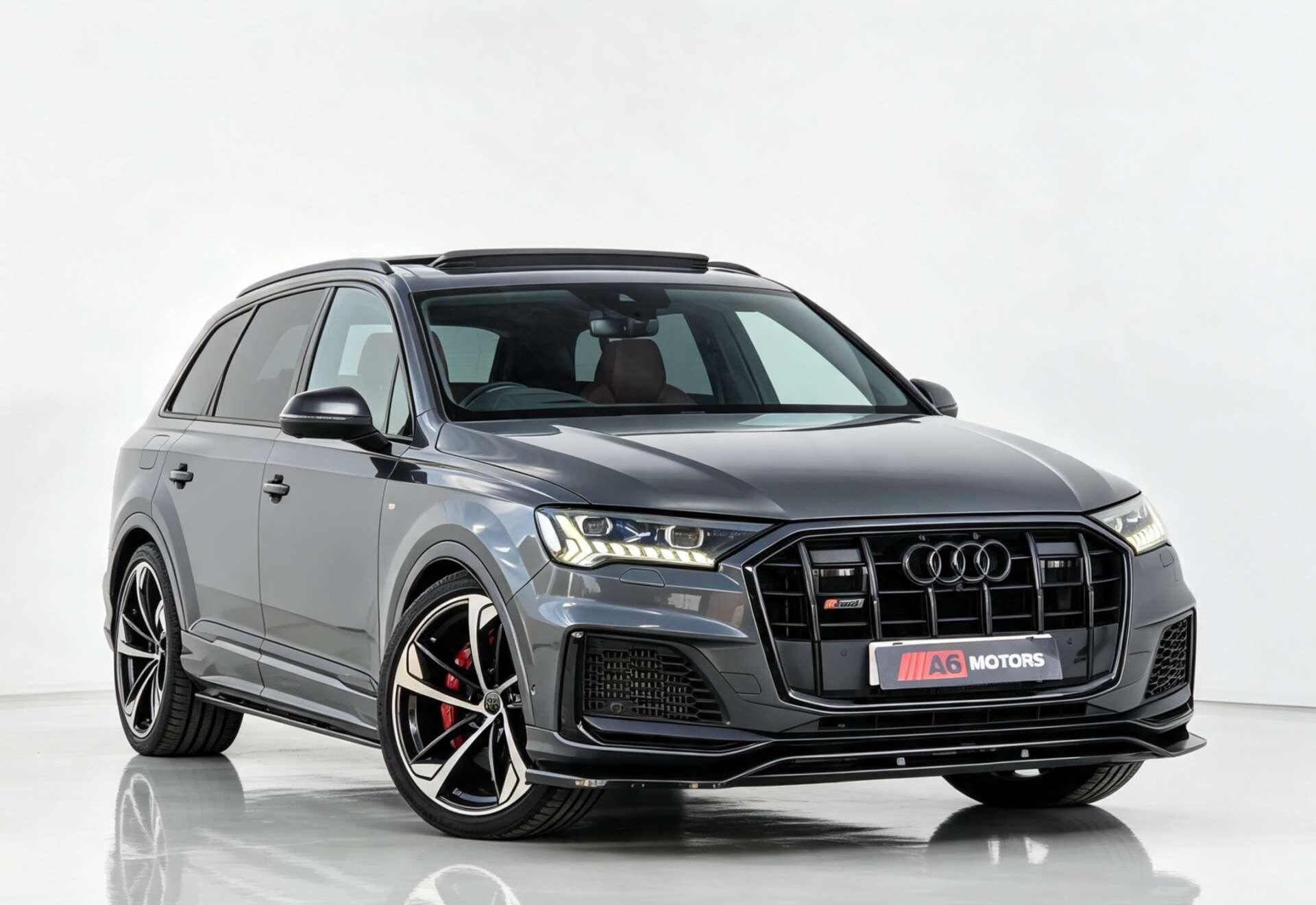 Audi SQ7 view 5