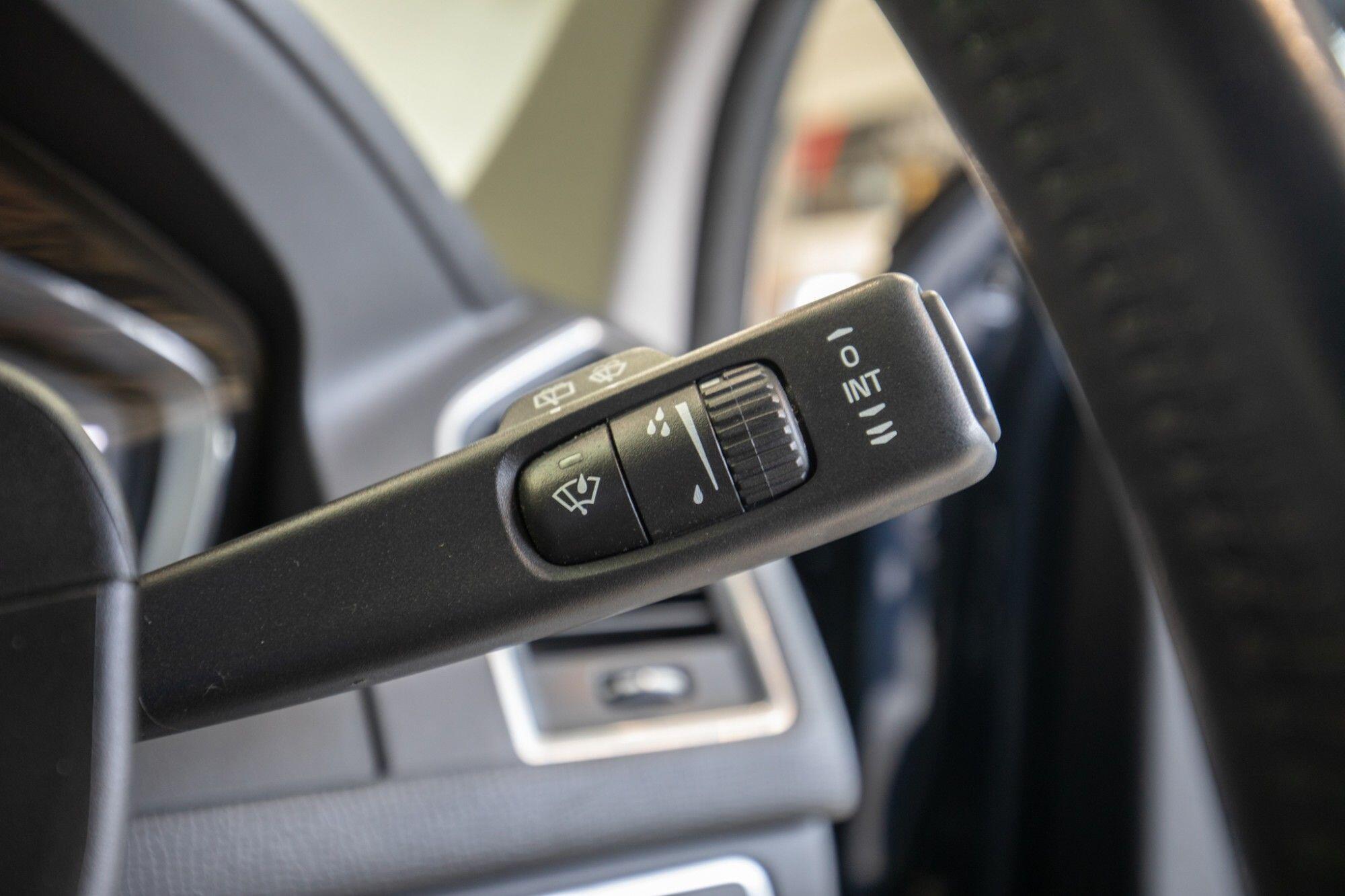 Volvo XC60 view 23