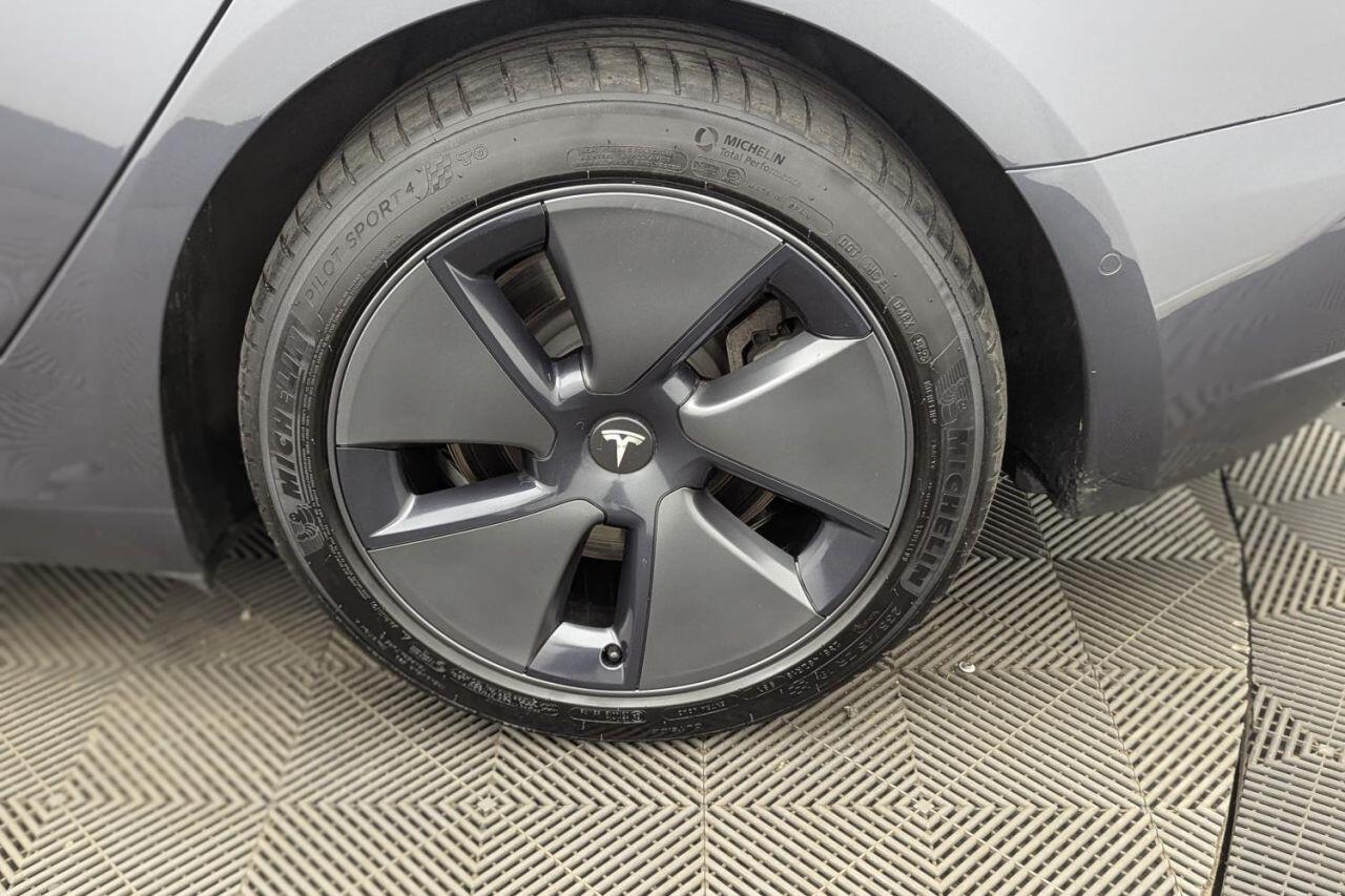Tesla Model 3 view 54