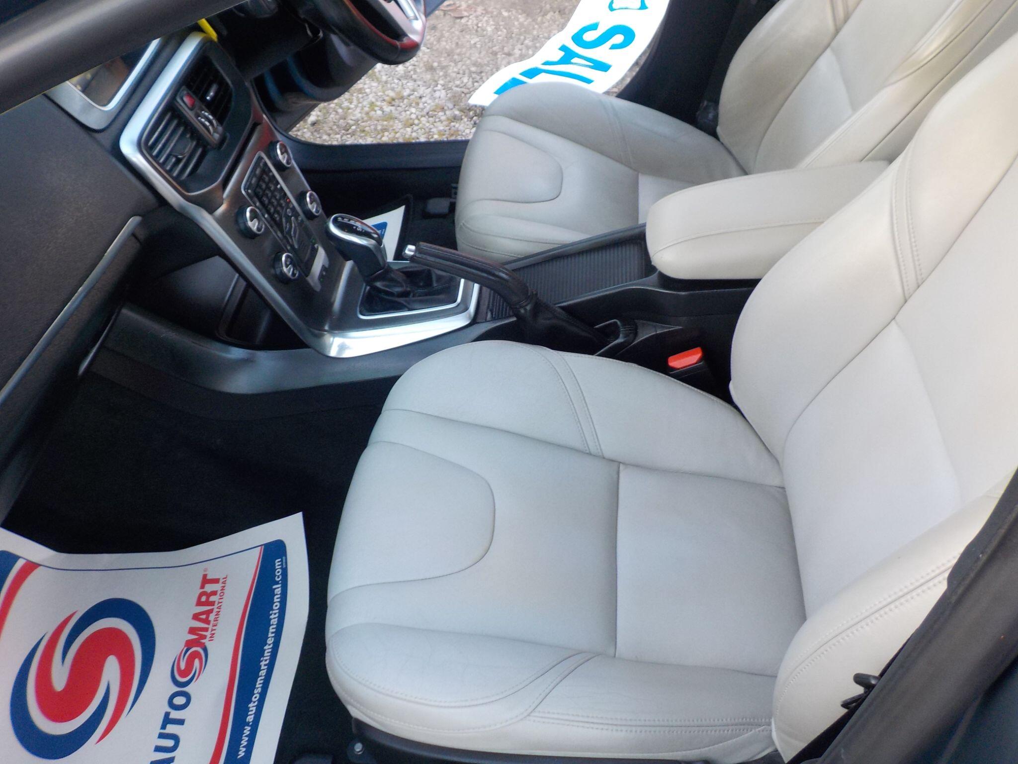 Volvo V40 2.0 D3 SE Lux Nav Geartronic Euro 5 (s/s) 5dr