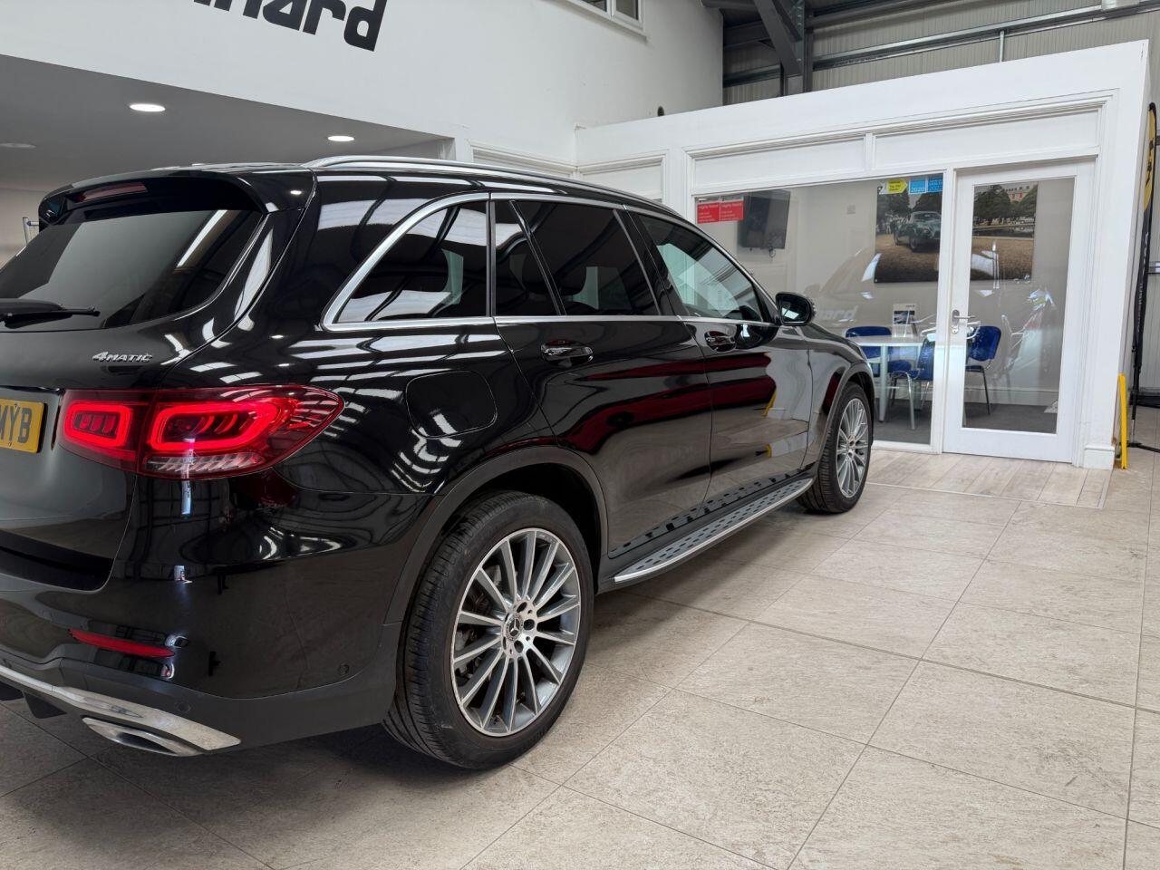 Mercedes-Benz GLC view 29