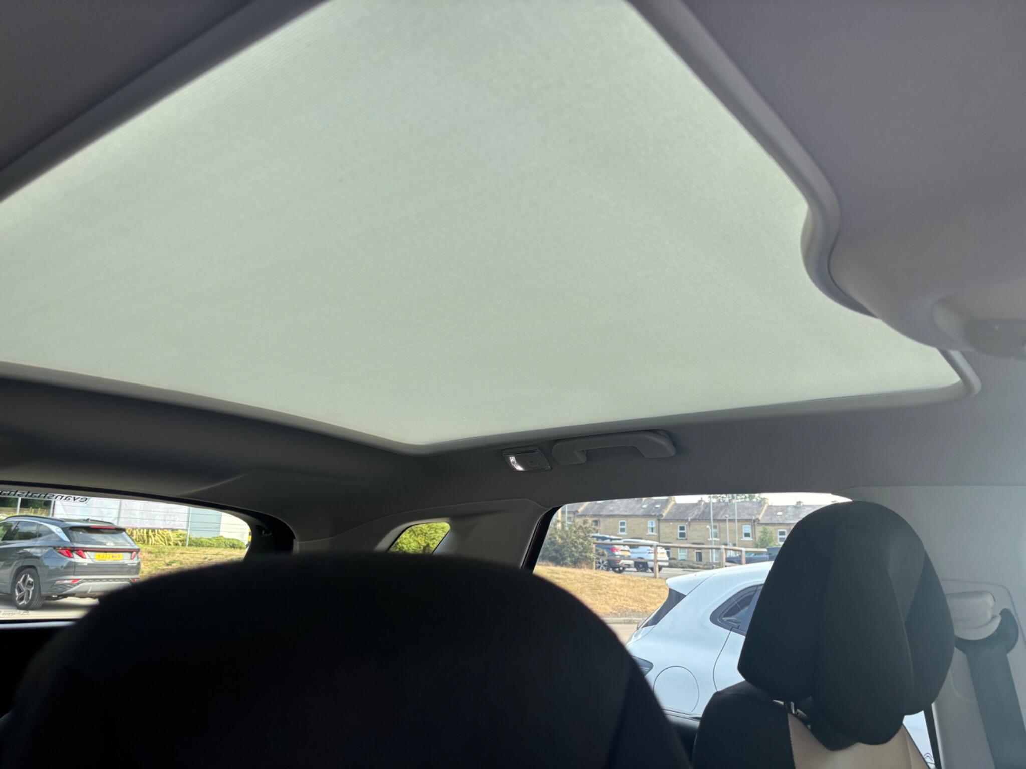 Citroen C4 Picasso view 8