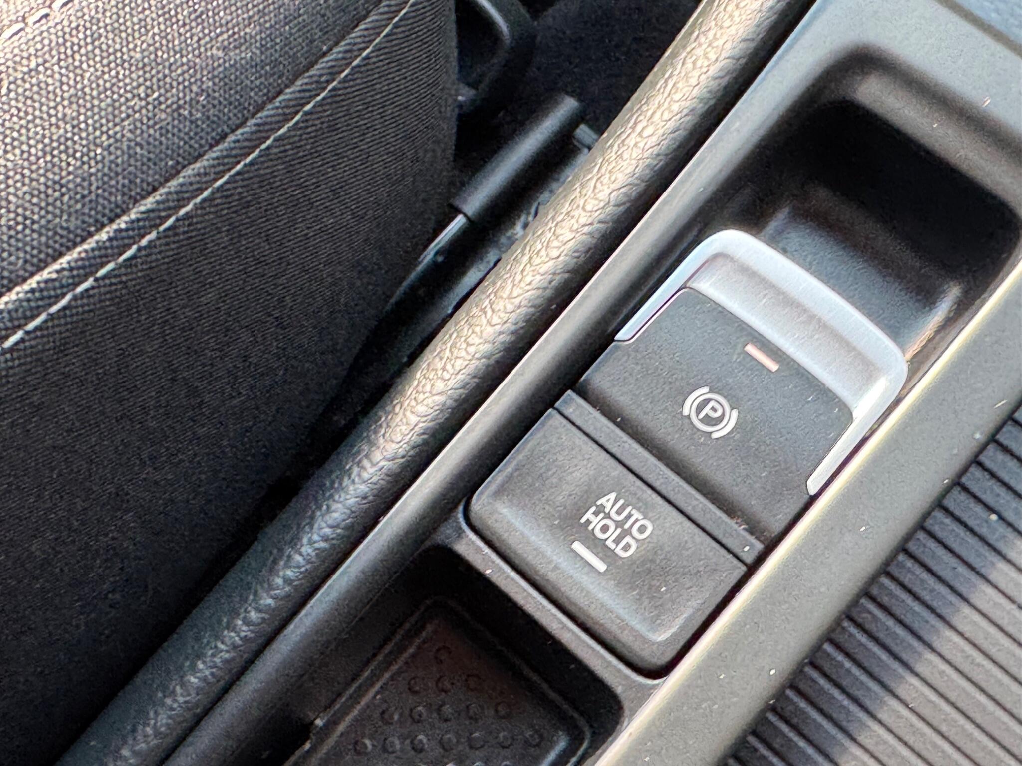 Volkswagen Golf view 22