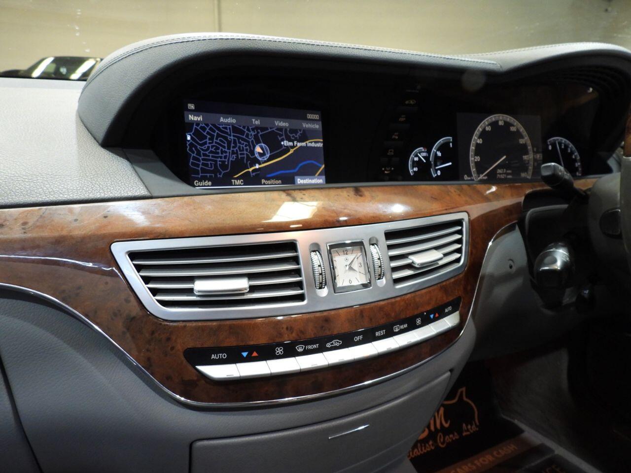 Mercedes-Benz S-Class view 58