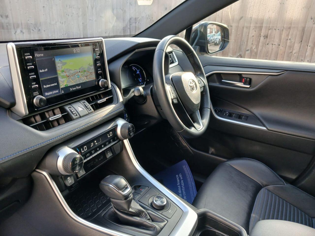 Toyota RAV4 view 24