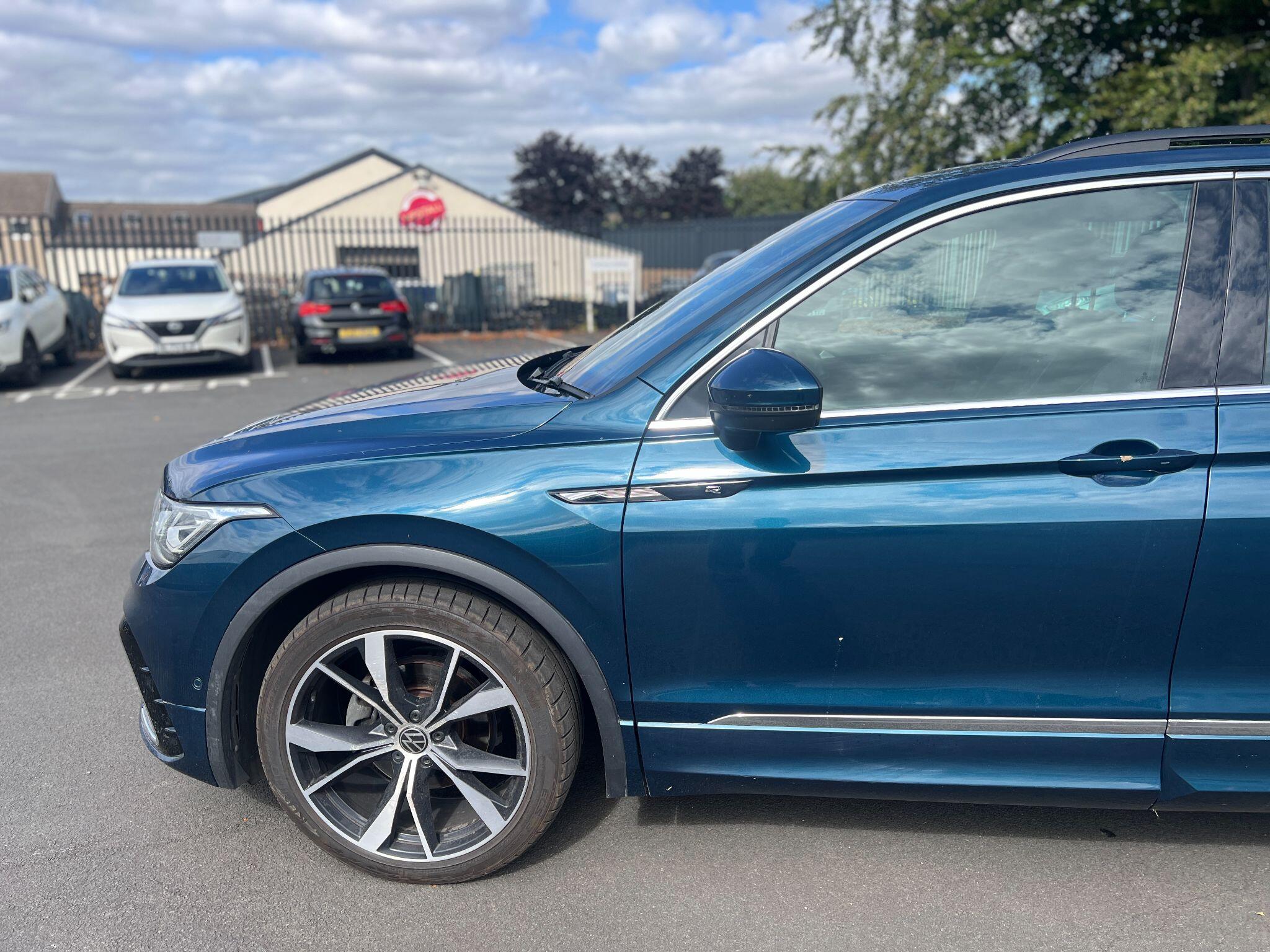 Volkswagen Tiguan view 32