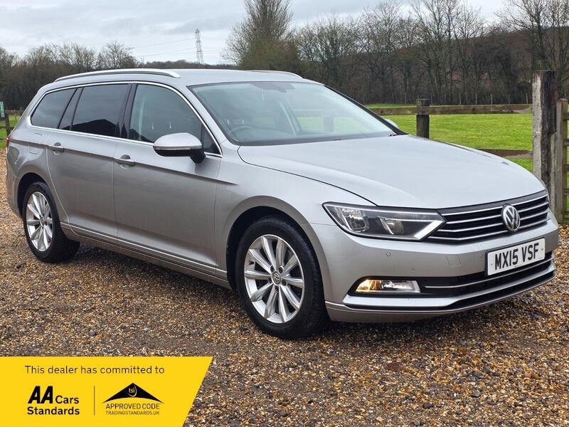 2015 Volkswagen Passat image 1