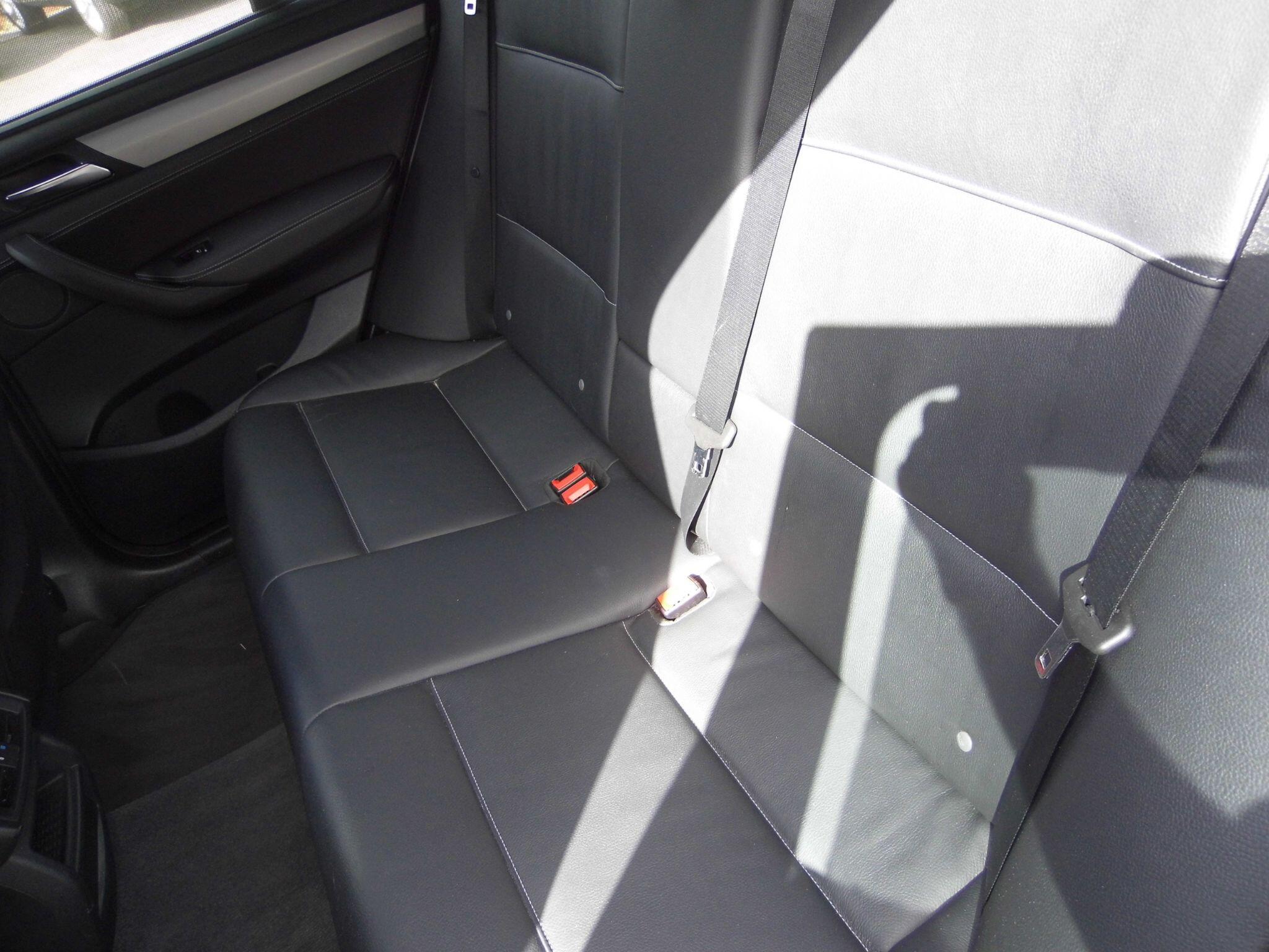 BMW X3 view 22