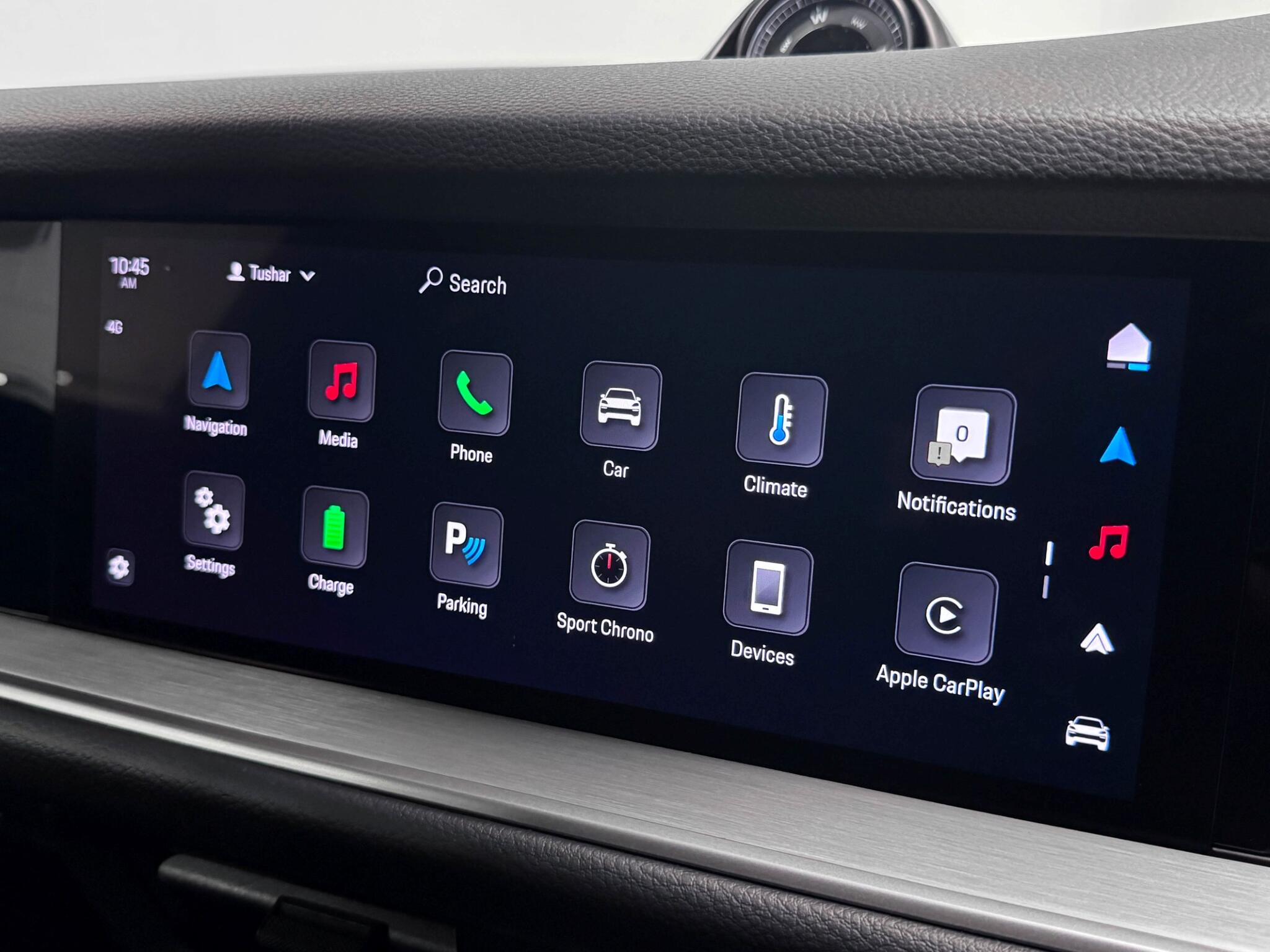 Porsche Cayenne view 41
