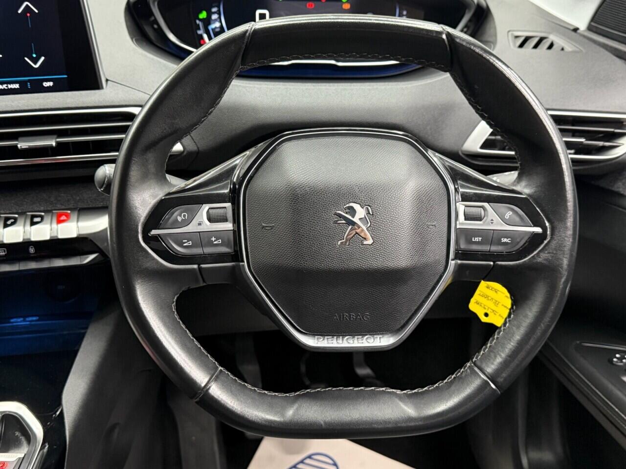 Peugeot 3008 view 9