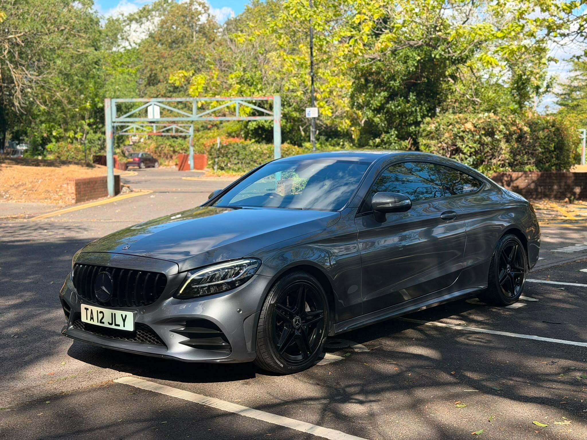 Mercedes-Benz C-Class view 8