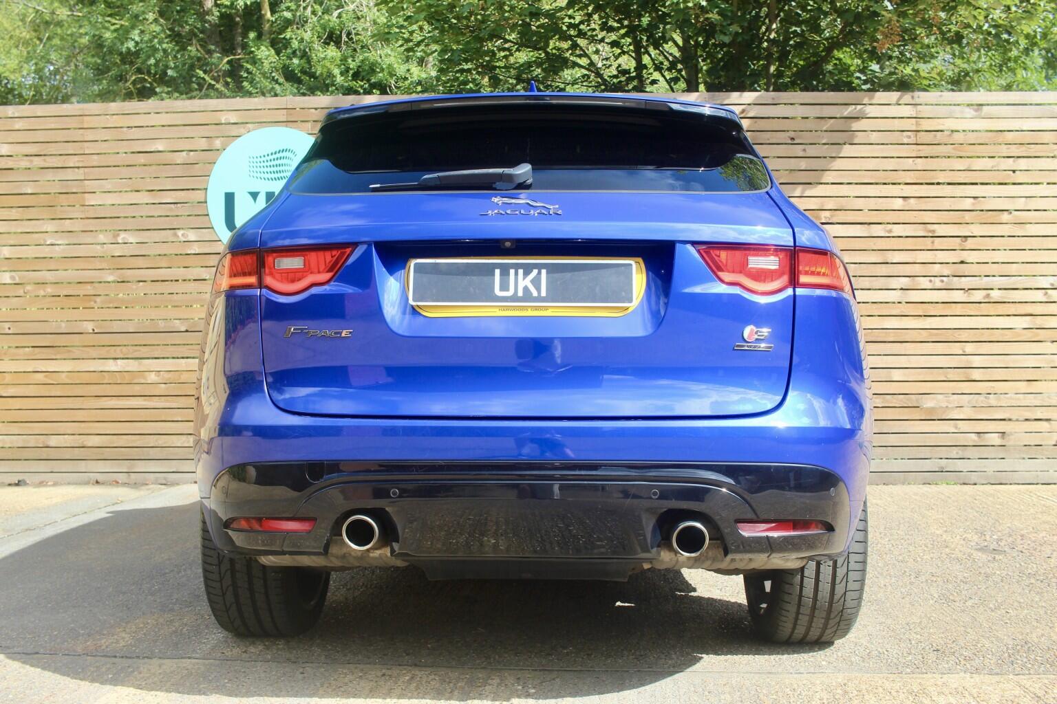 Jaguar F-Pace view 6