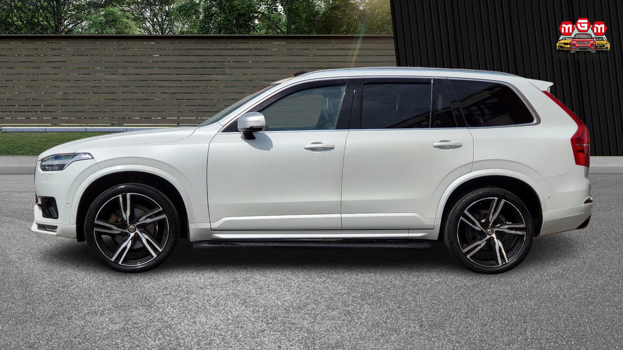Volvo XC90 view 6