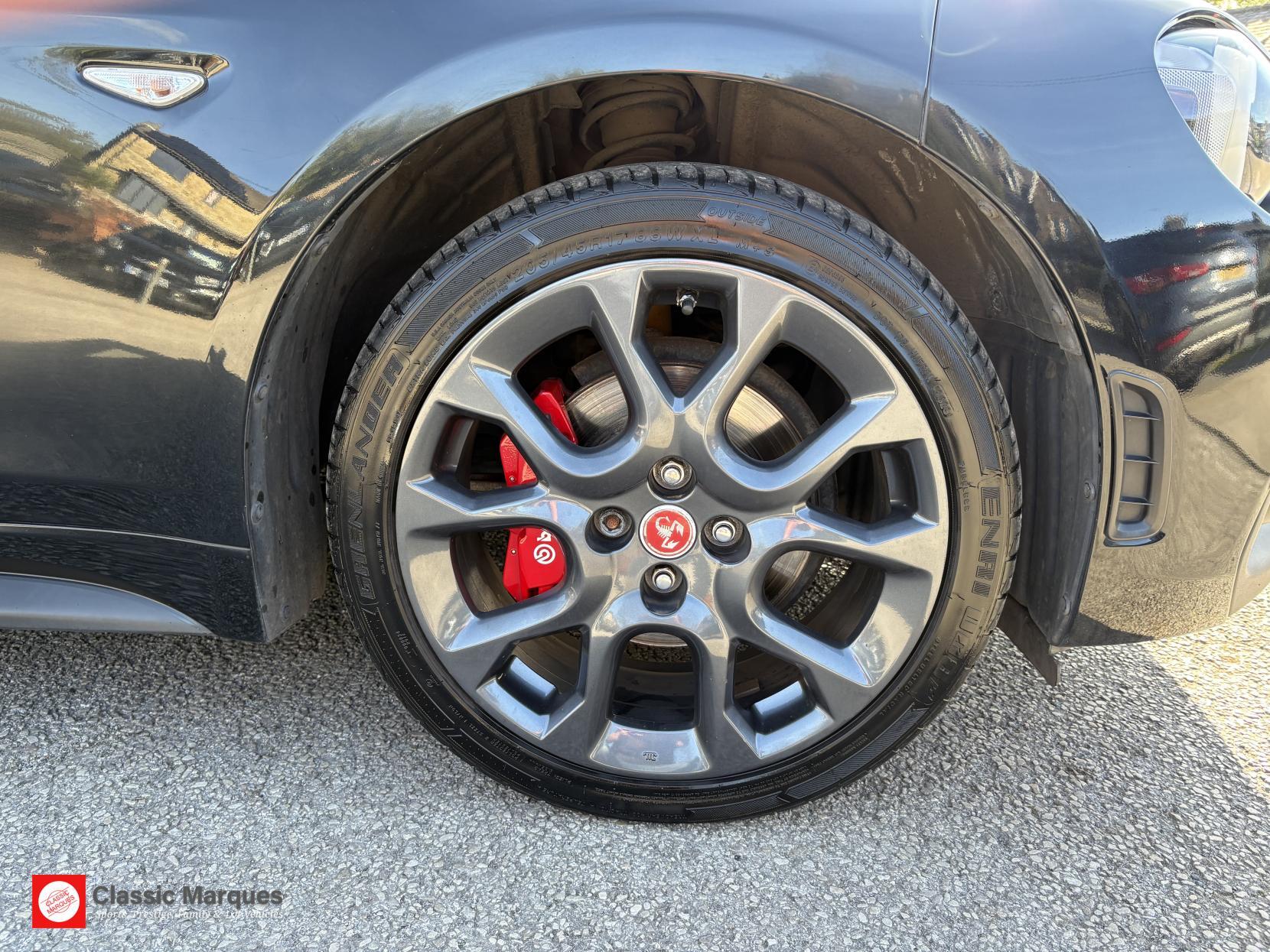 Abarth 124 Spider view 43