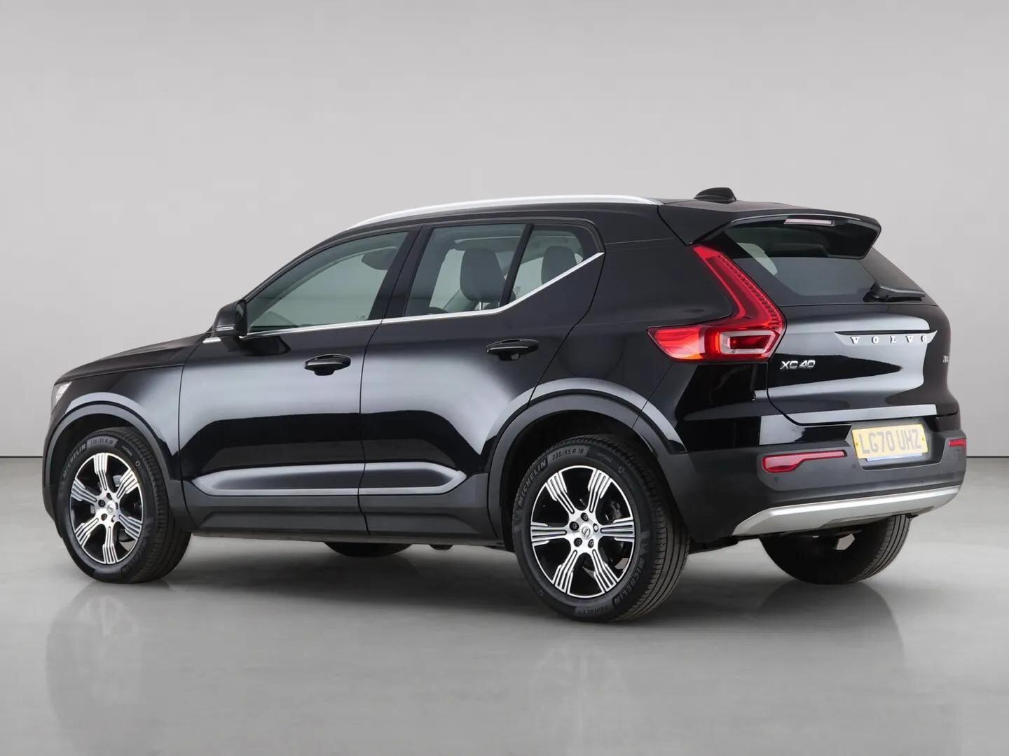 Volvo XC40 view 6