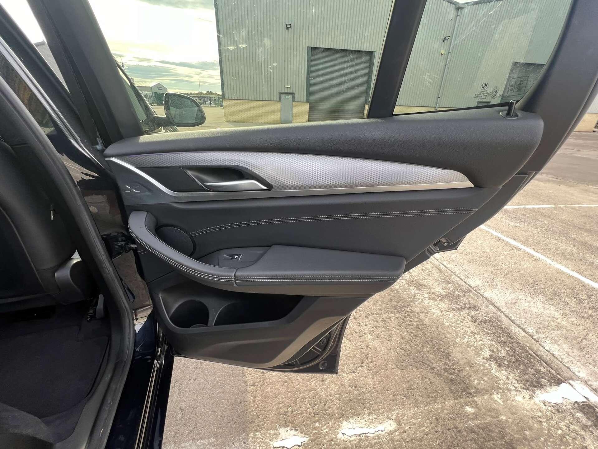 BMW X3 view 43