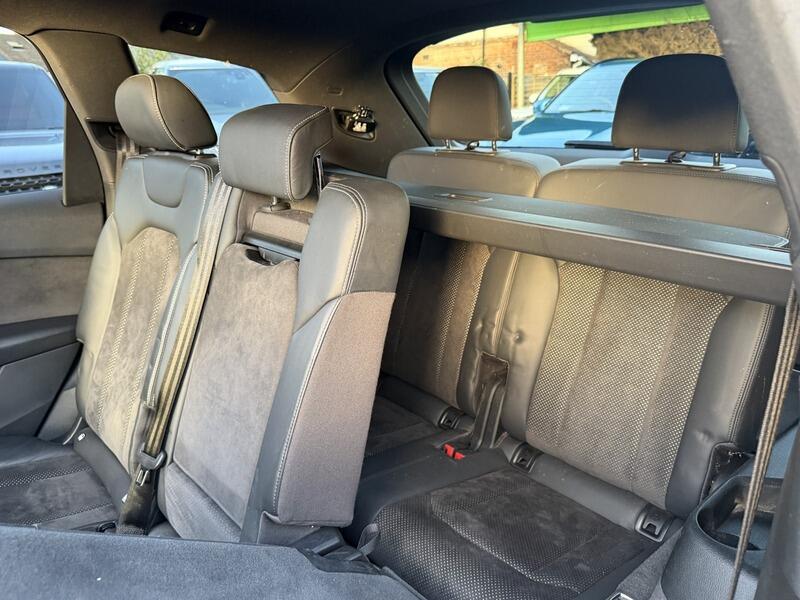Audi Q7 view 59